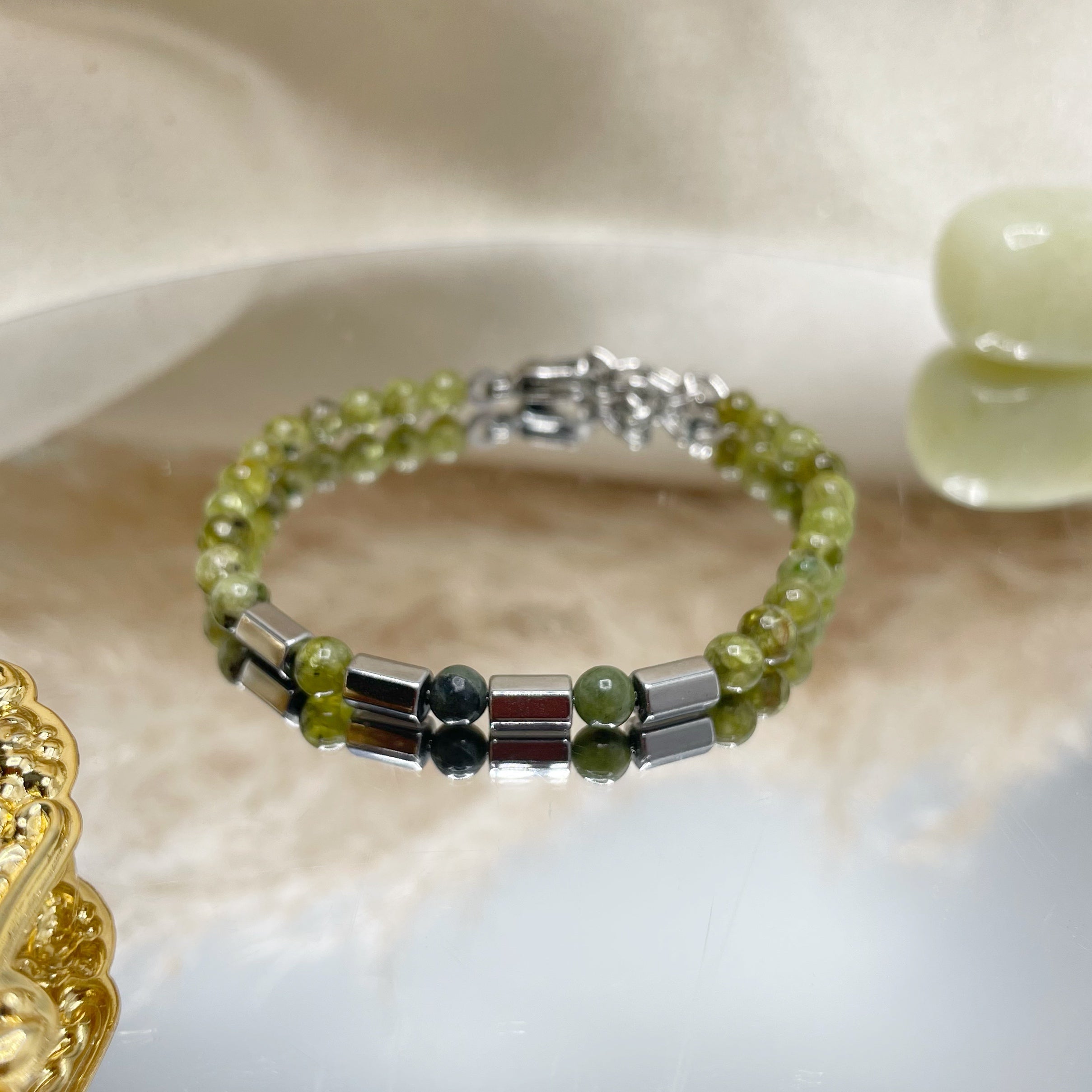 Bracciale Salute Energetica - Peridoto, Giada, Ematite - LIMITED EDITION