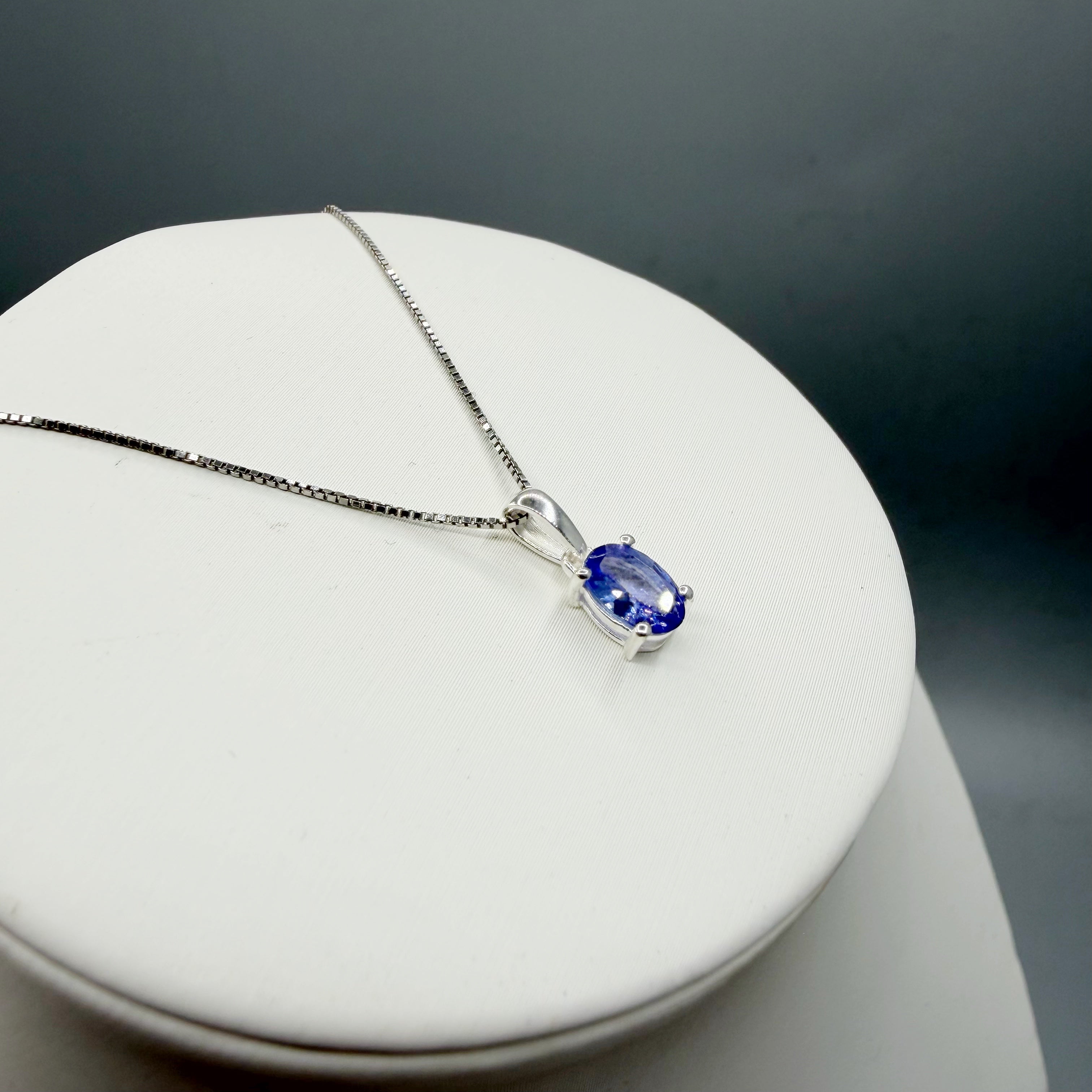 Ciondolo Punto Luce Tanzanite Argento 925 - Ovale
