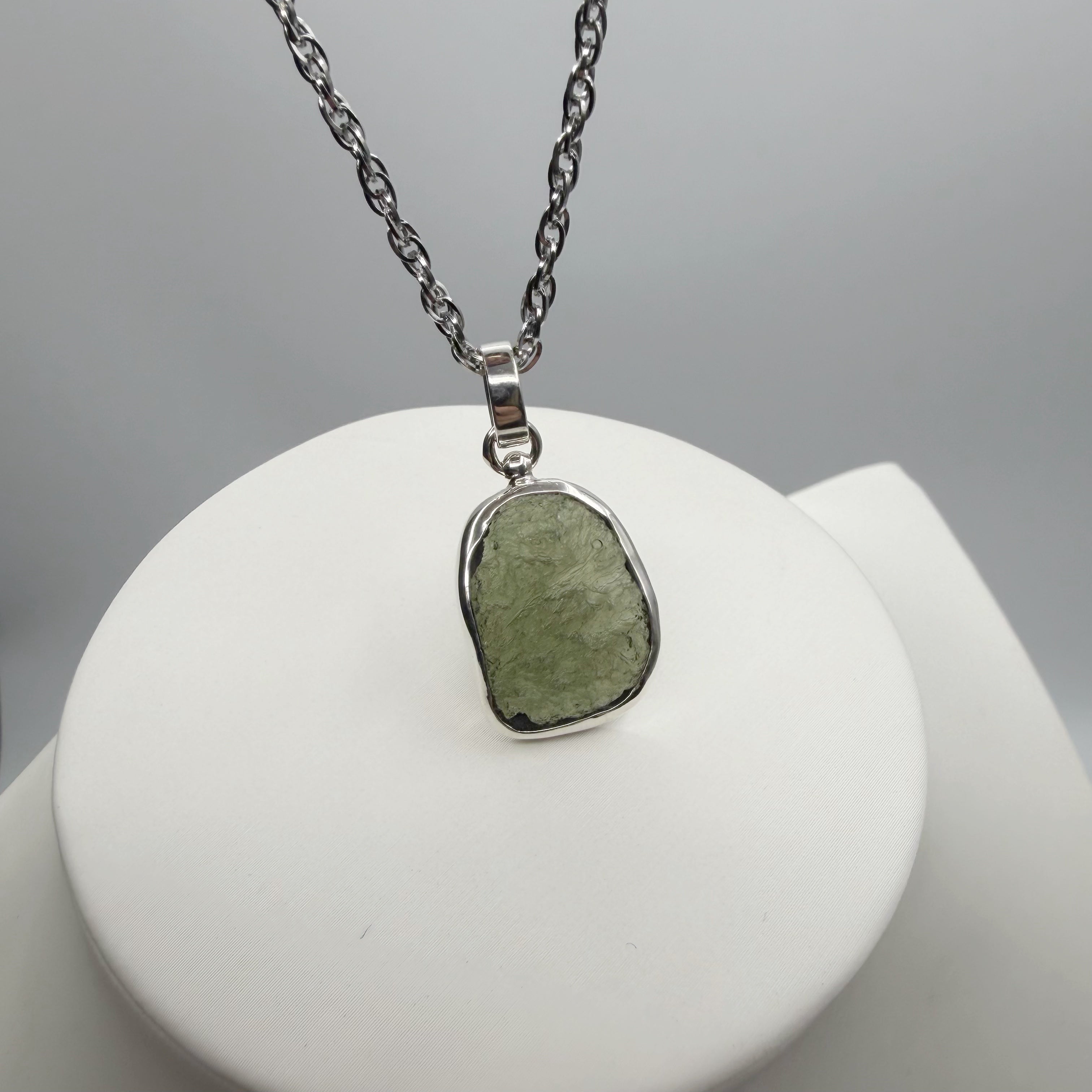 Ciondolo Moldavite Grezza e Argento 925