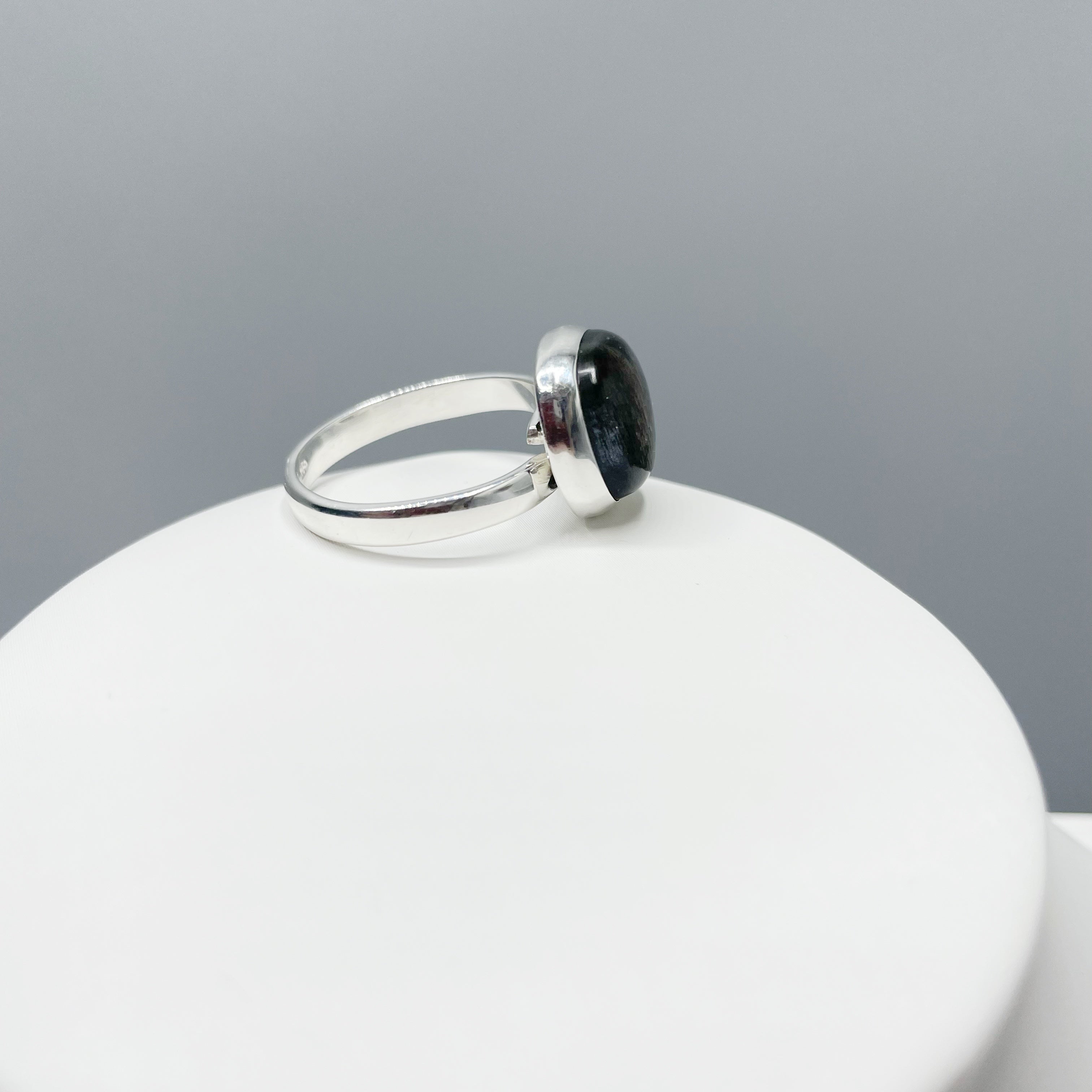 Anello Pietra del Sole Nera Quadrato e Argento 925