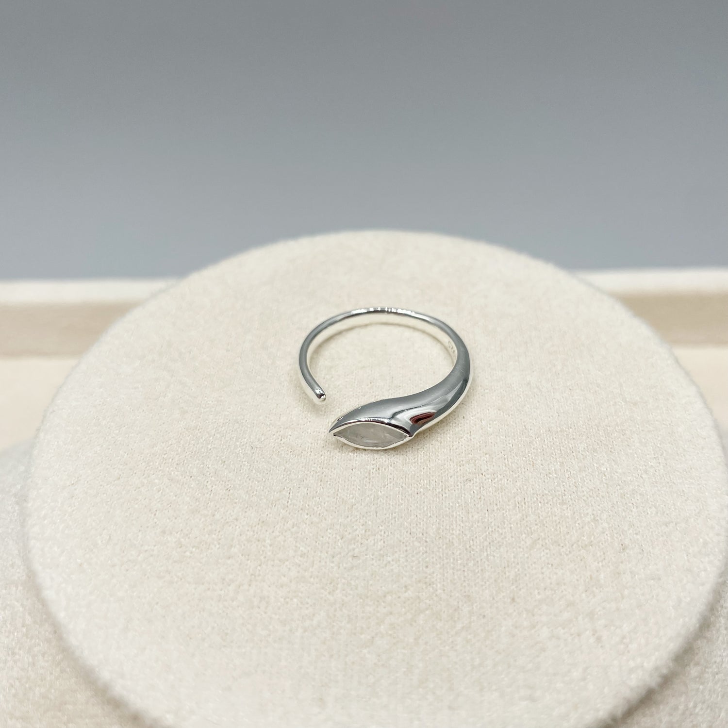 Anello Labradorite Bianca - Argento 925