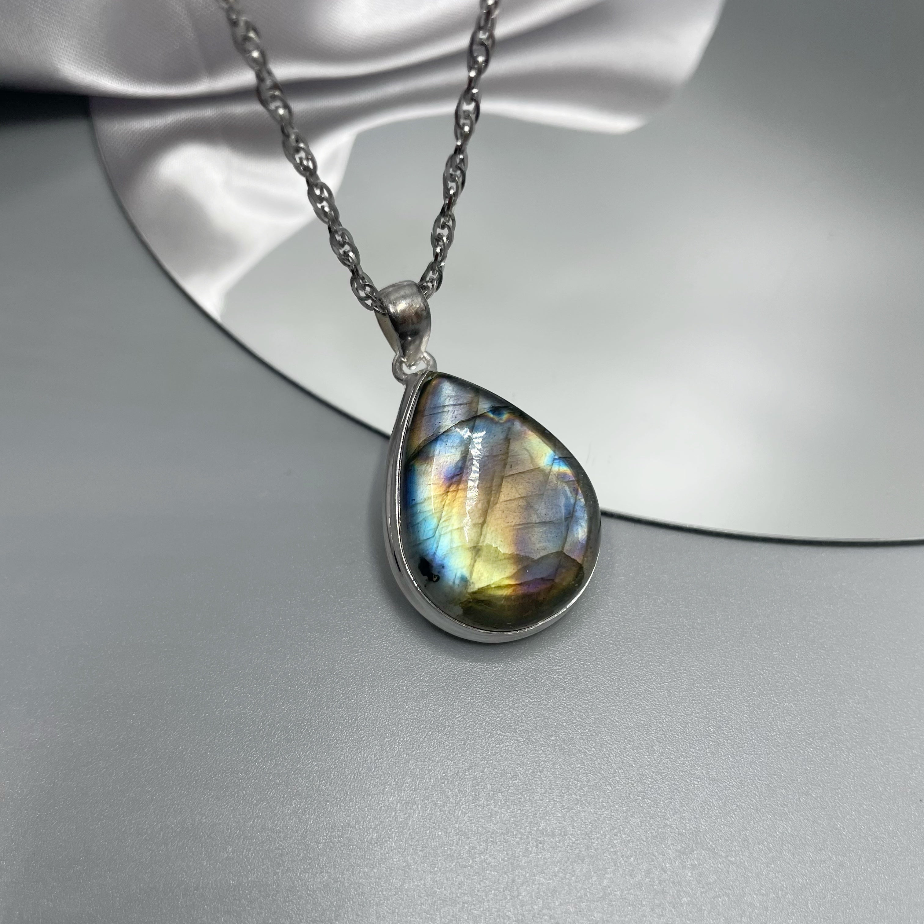 Ciondolo Labradorite a Goccia - Argento 925