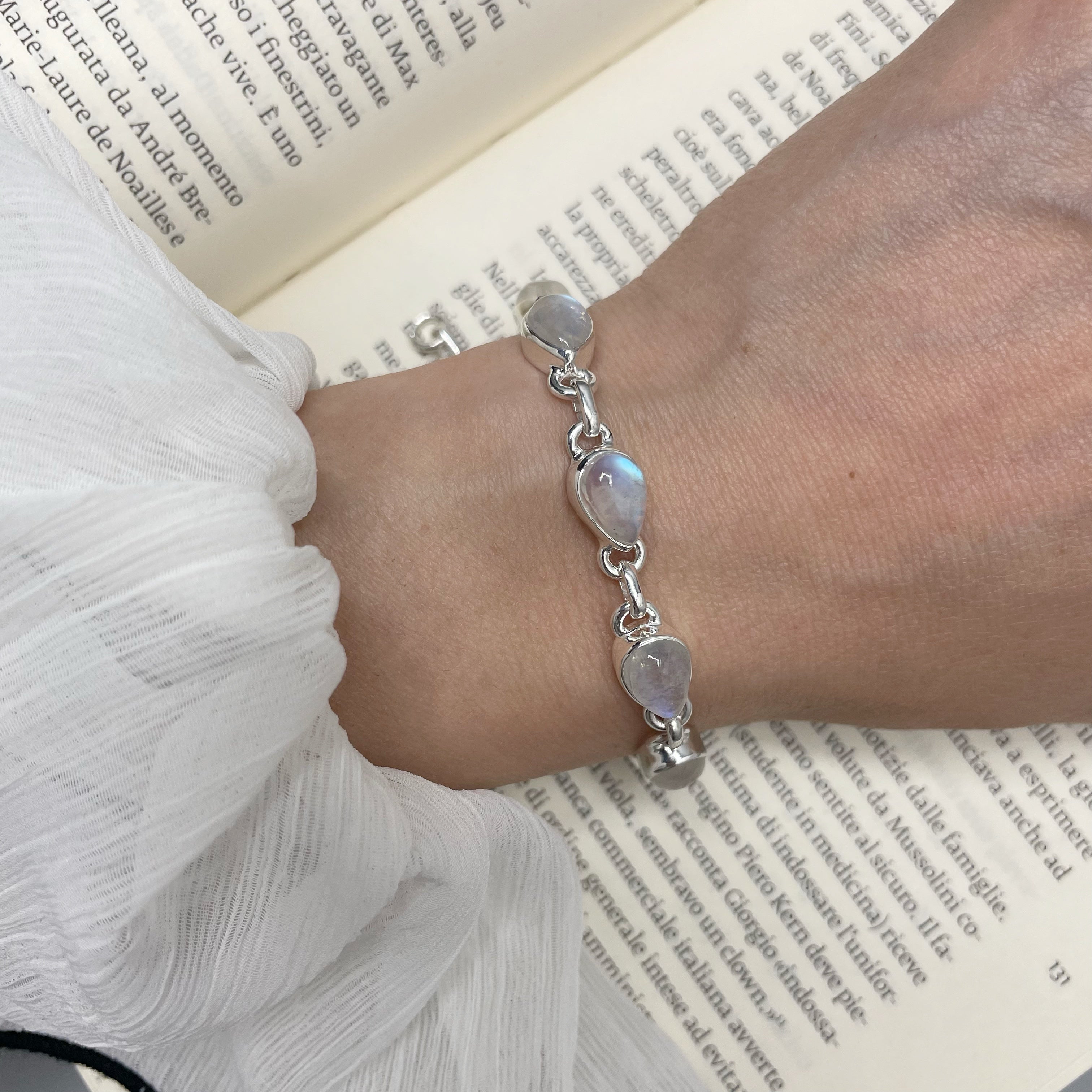Bracciale Labradorite Bianca e Argento 925 - a Goccia