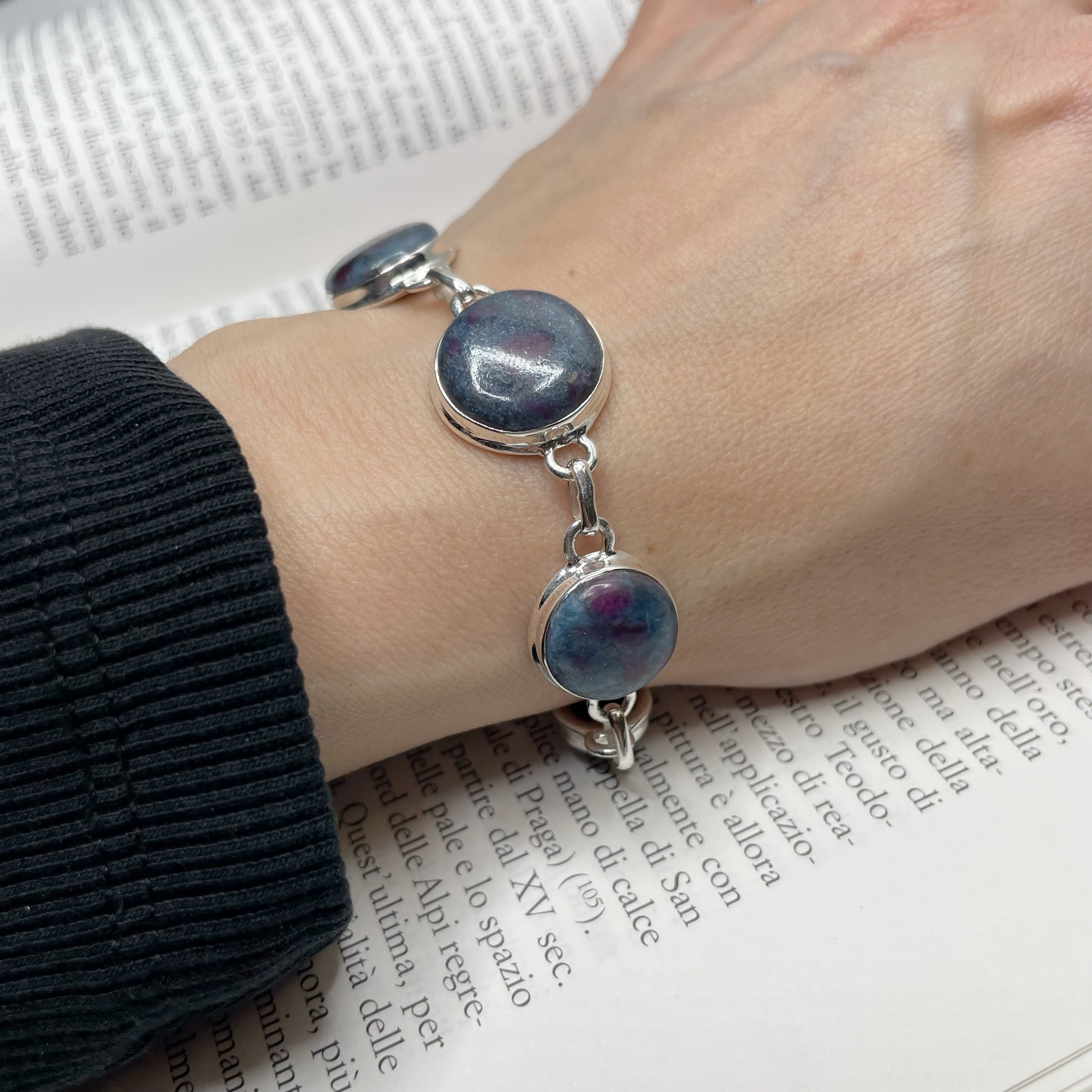 Bracciale Rubino in Cianite e Argento 925 - tondo