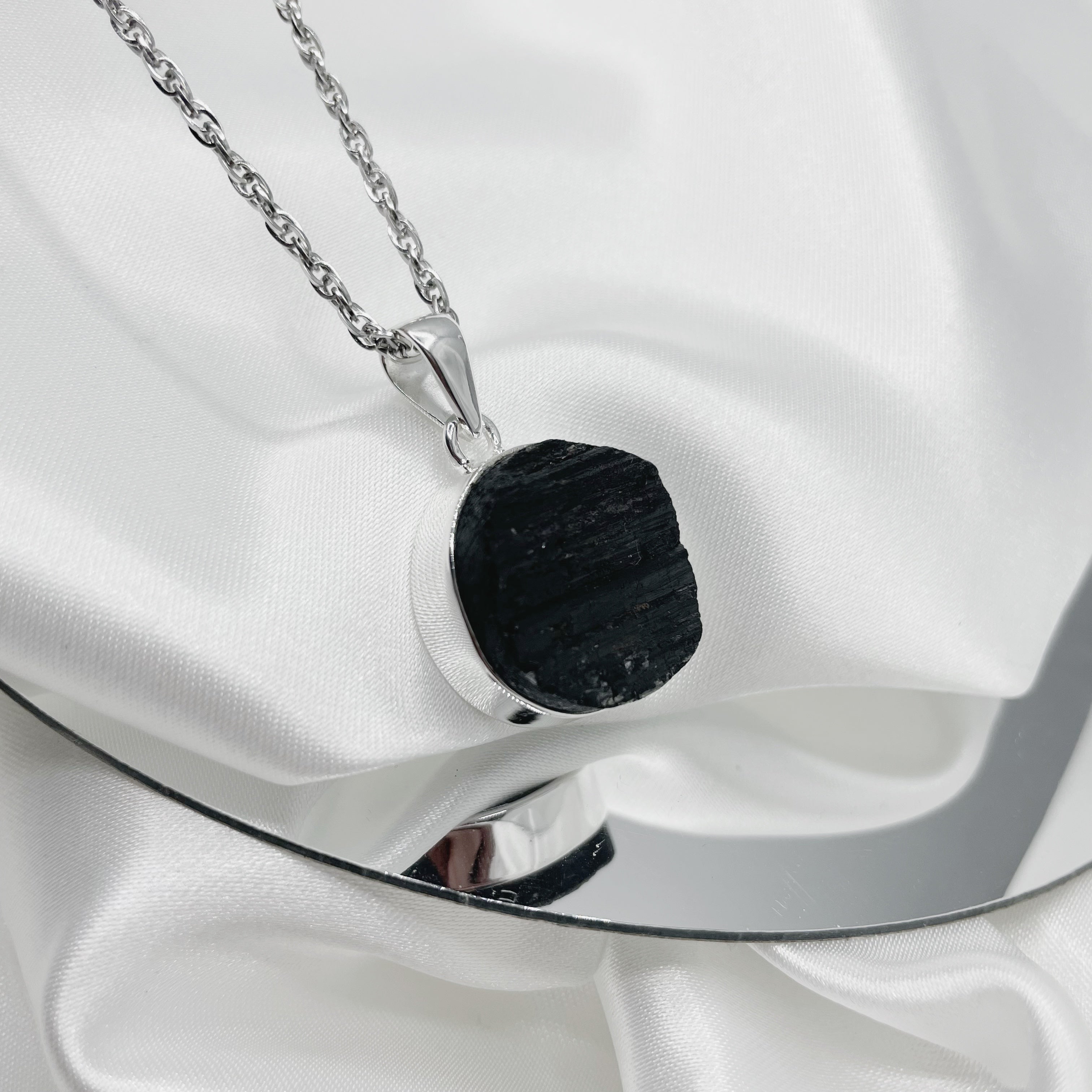 Ciondolo Tormalina Nera Grezza Tondo - Argento 925