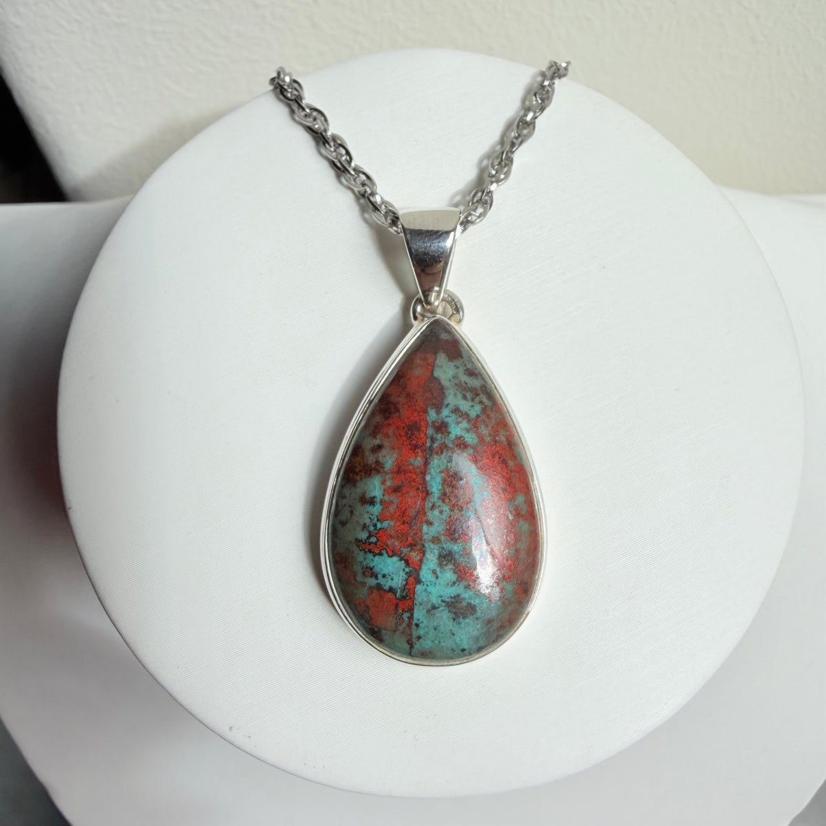Ciondolo Cuprite e Argento 925 - Goccia