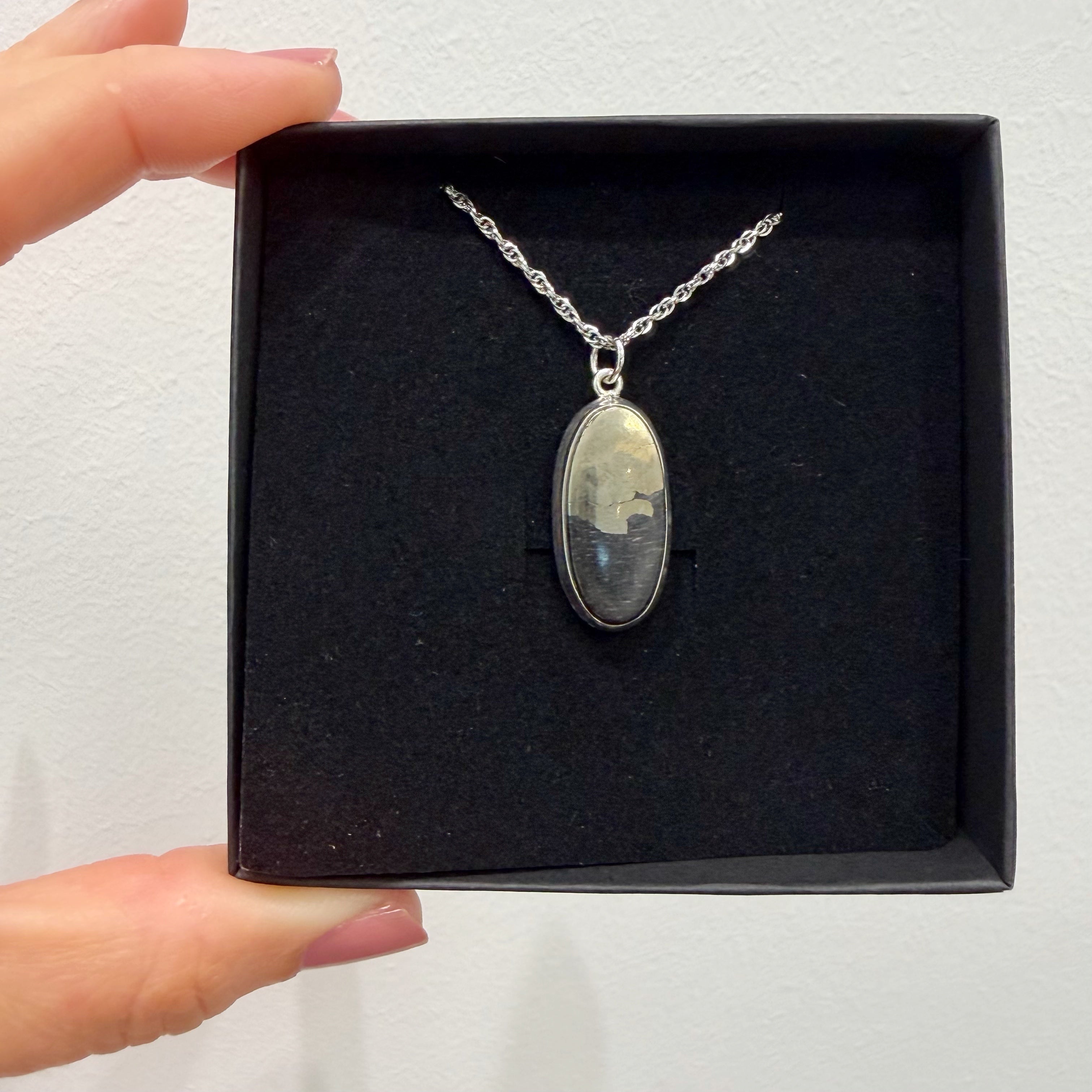 Ciondolo Pirite in Magnetite - Argento 925
