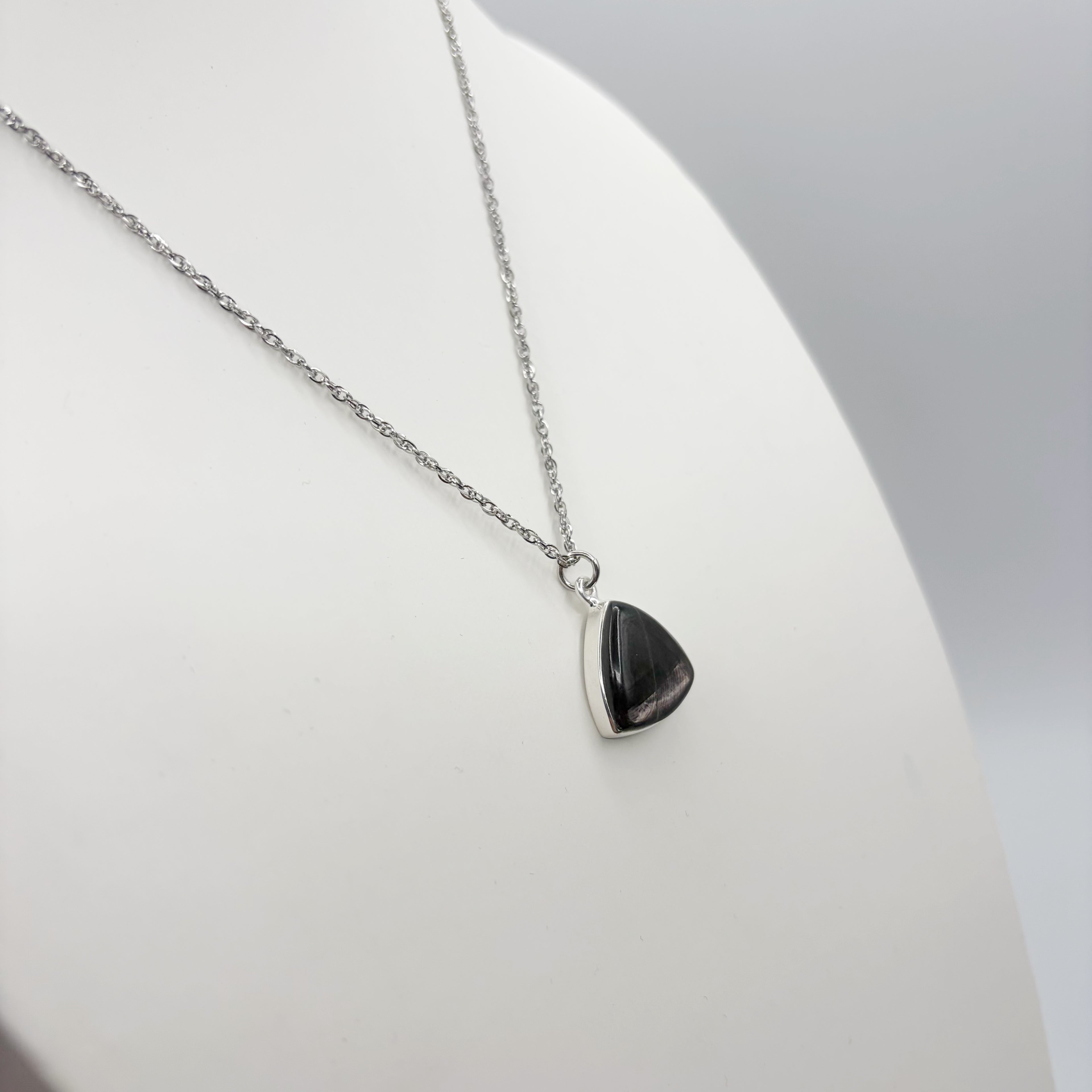 Ciondolo Iperstene Argento 925 - Triangolo piccolo