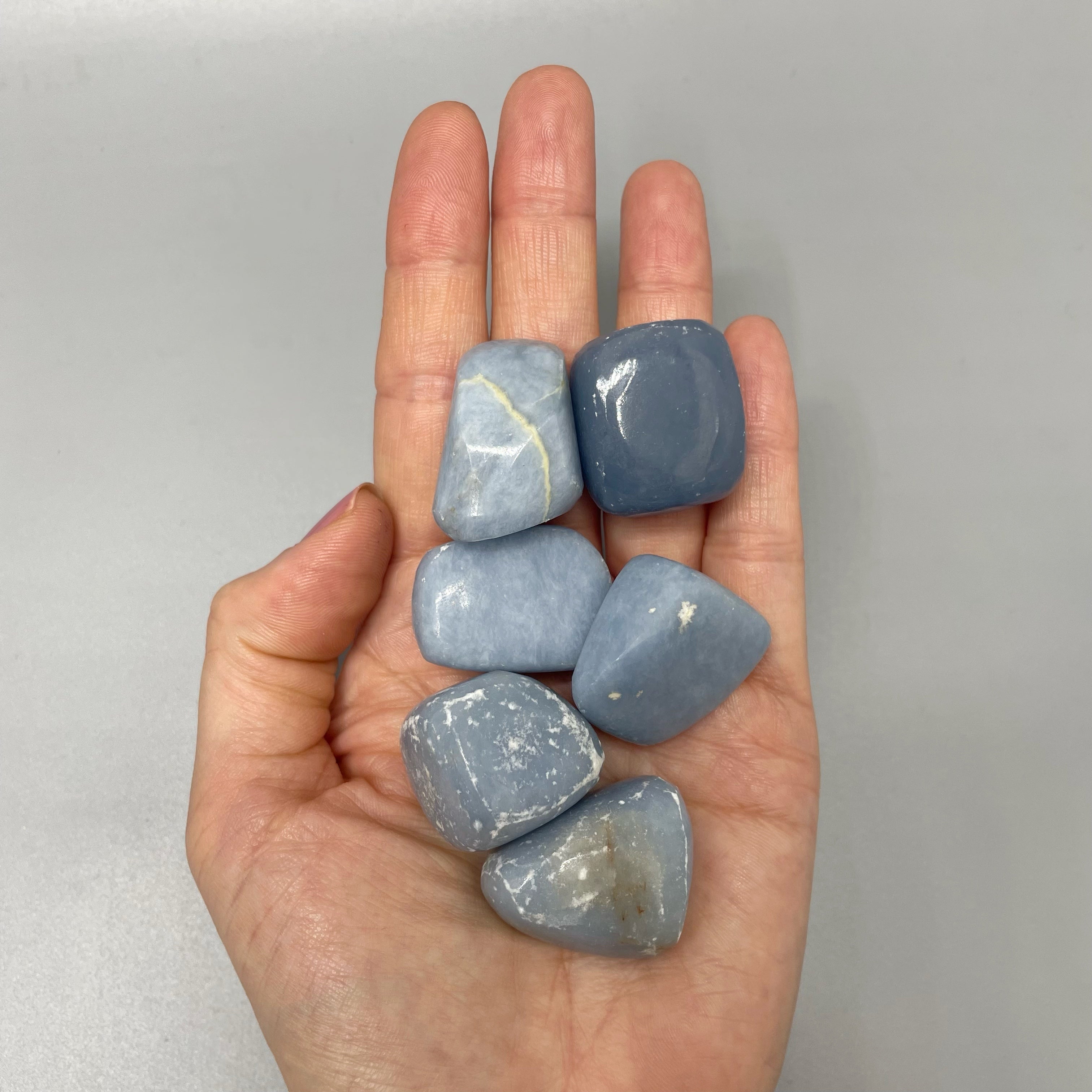 Pietra di Angelite Burattata
