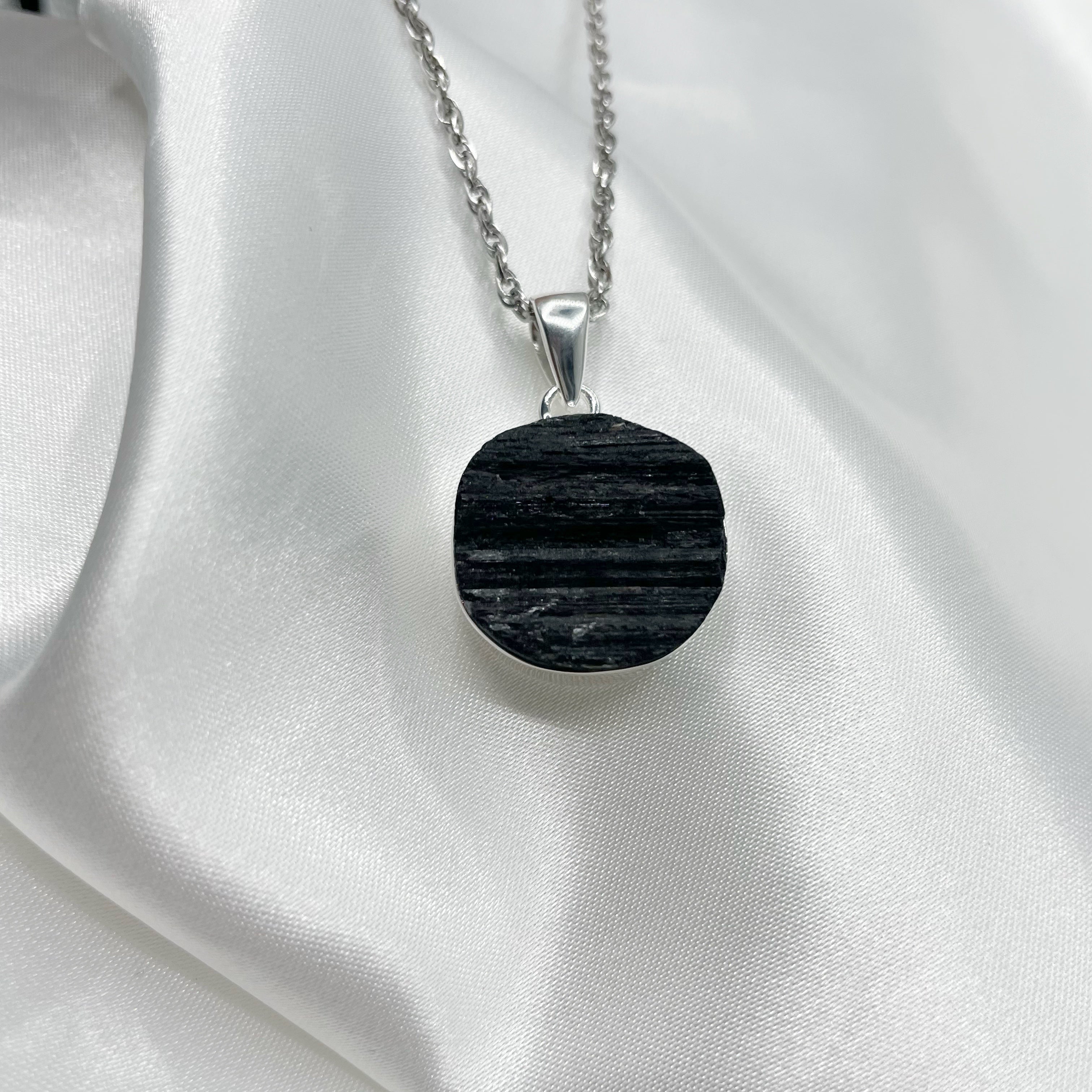 Ciondolo Tormalina Nera Grezza Tondo - Argento 925