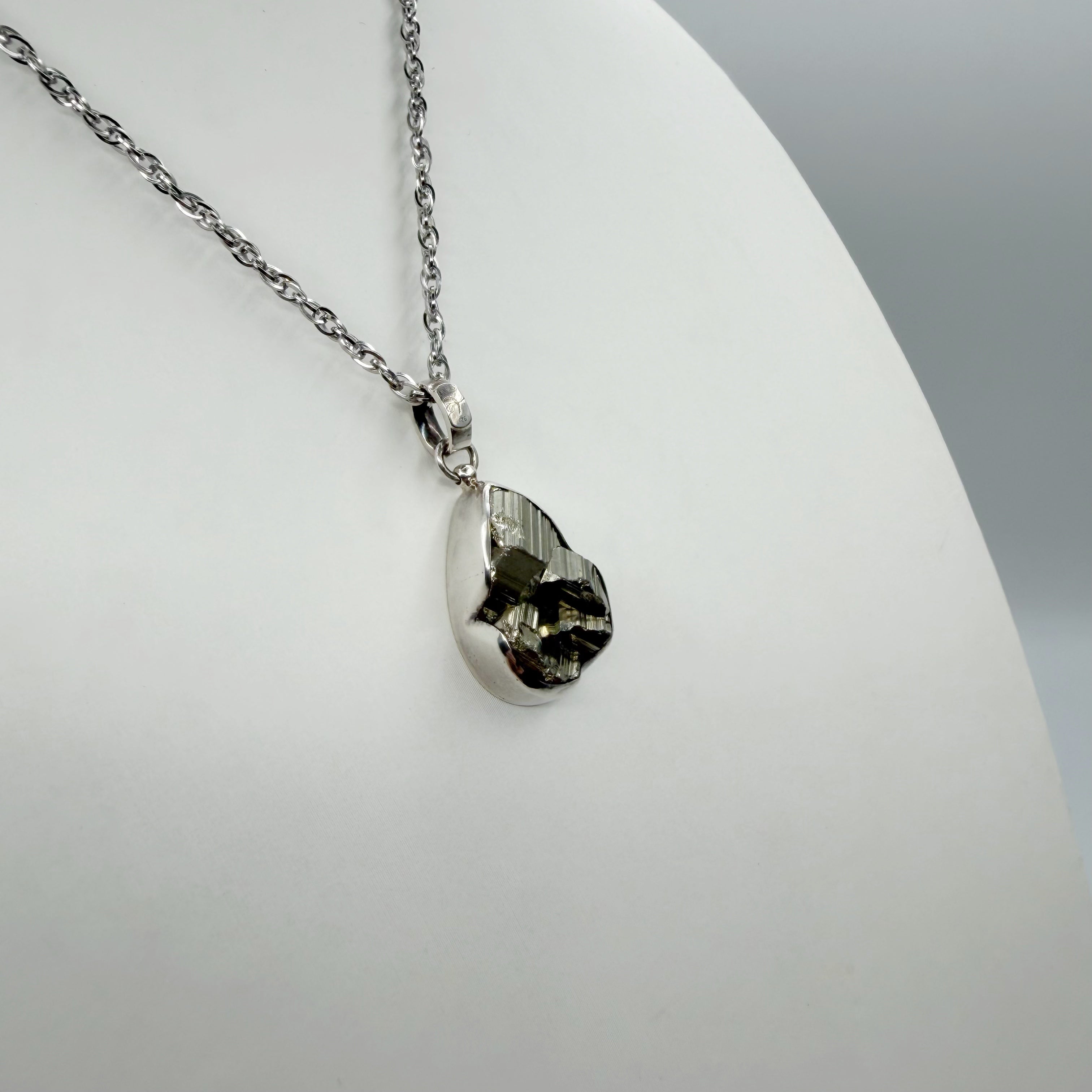 Ciondolo Pirite Grezza - Argento 925 - A Goccia