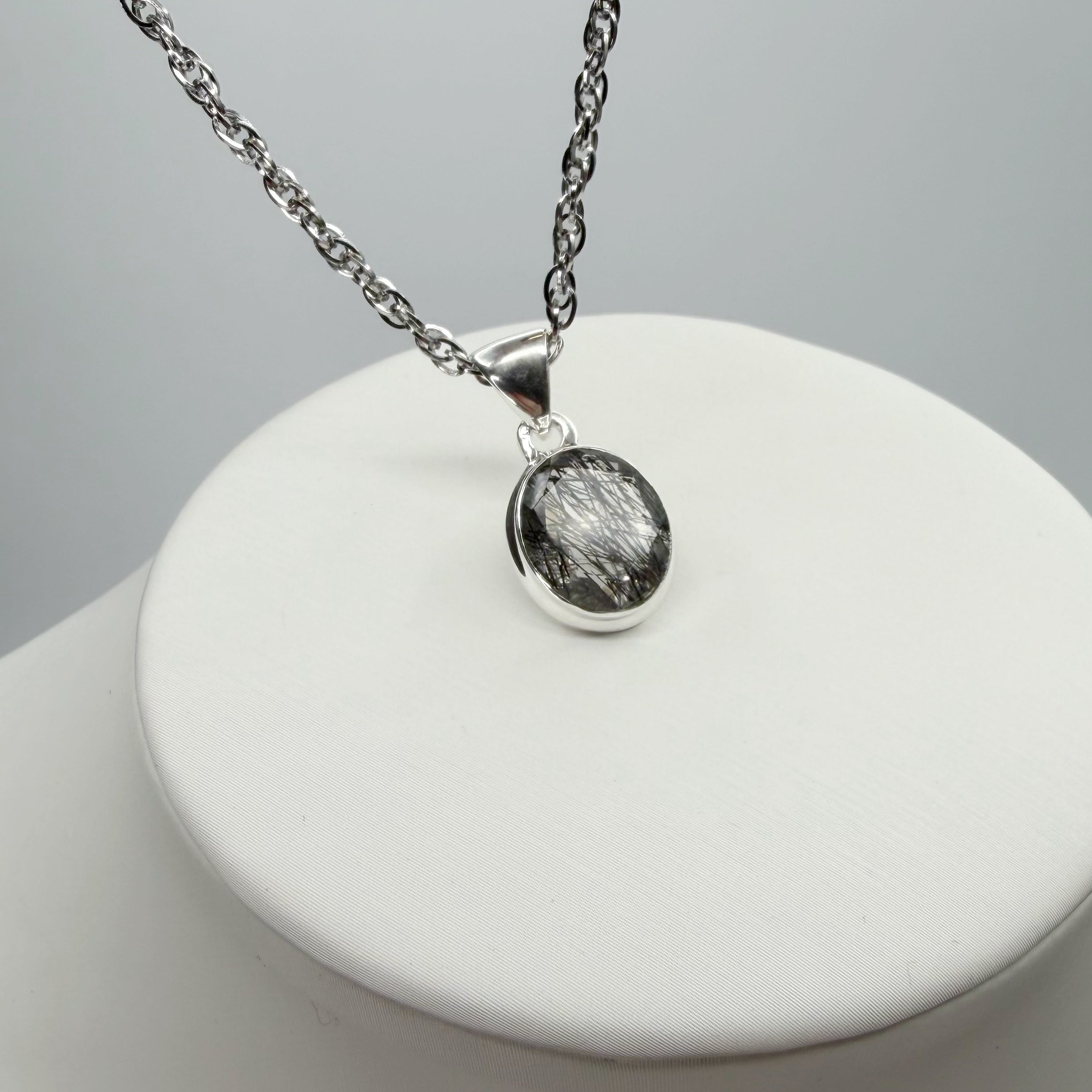 Ciondolo Quarzo Tormalinato Ovale - Argento 925
