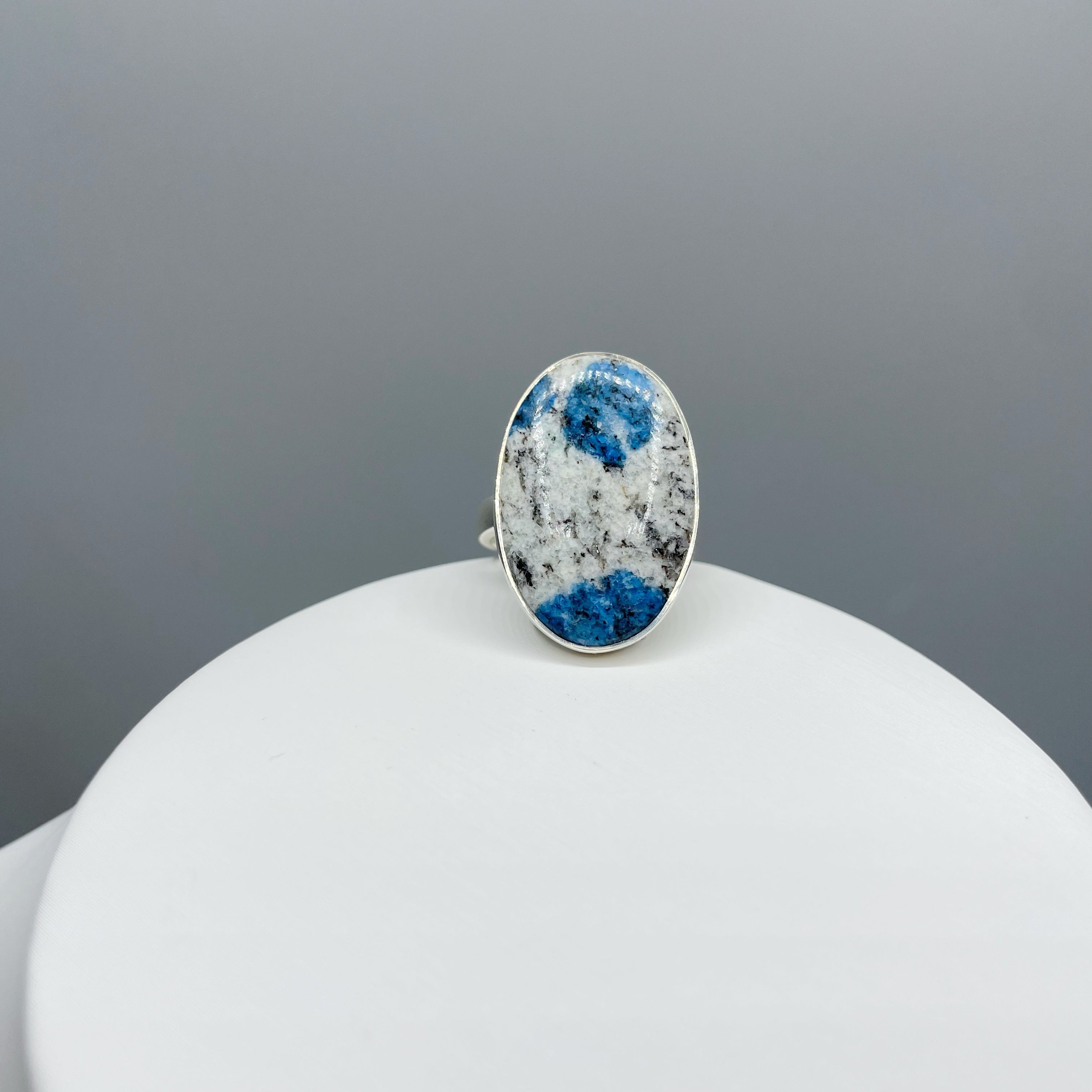 Anello Azzurrite in Granito (K2) e Argento 925