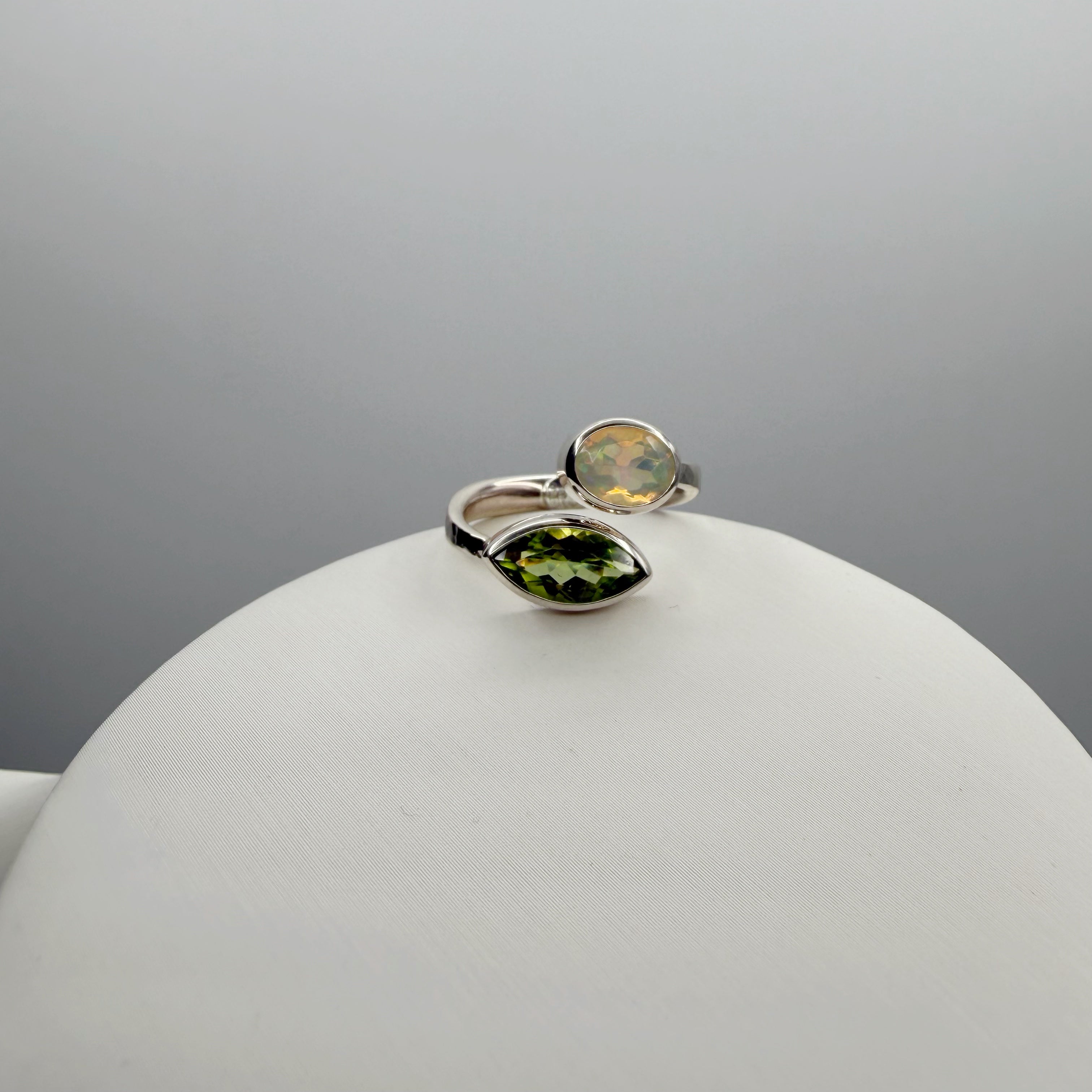 Anello Peridoto e Opale Etiope - Argento 925