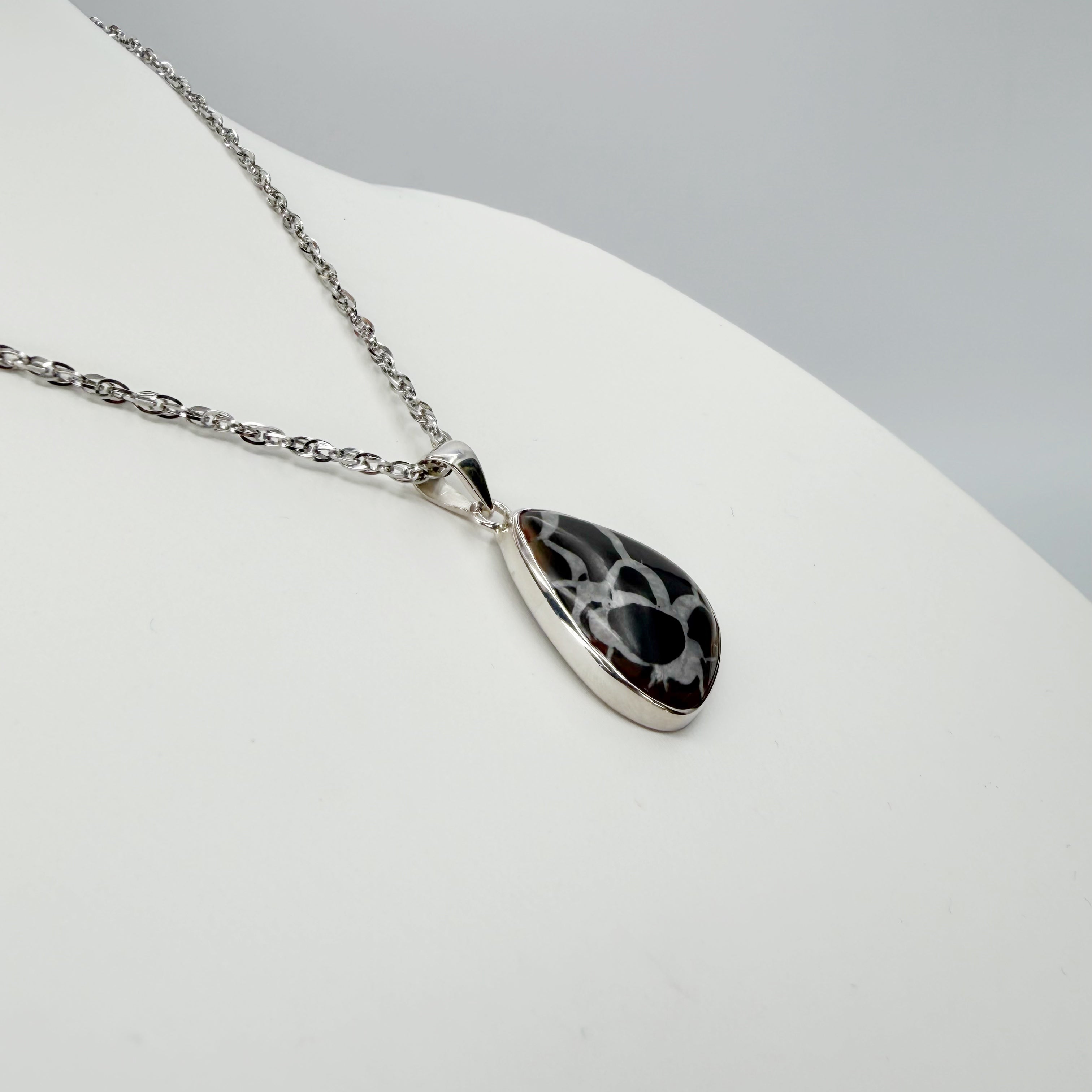 Ciondolo Septaria Nera Argento 925