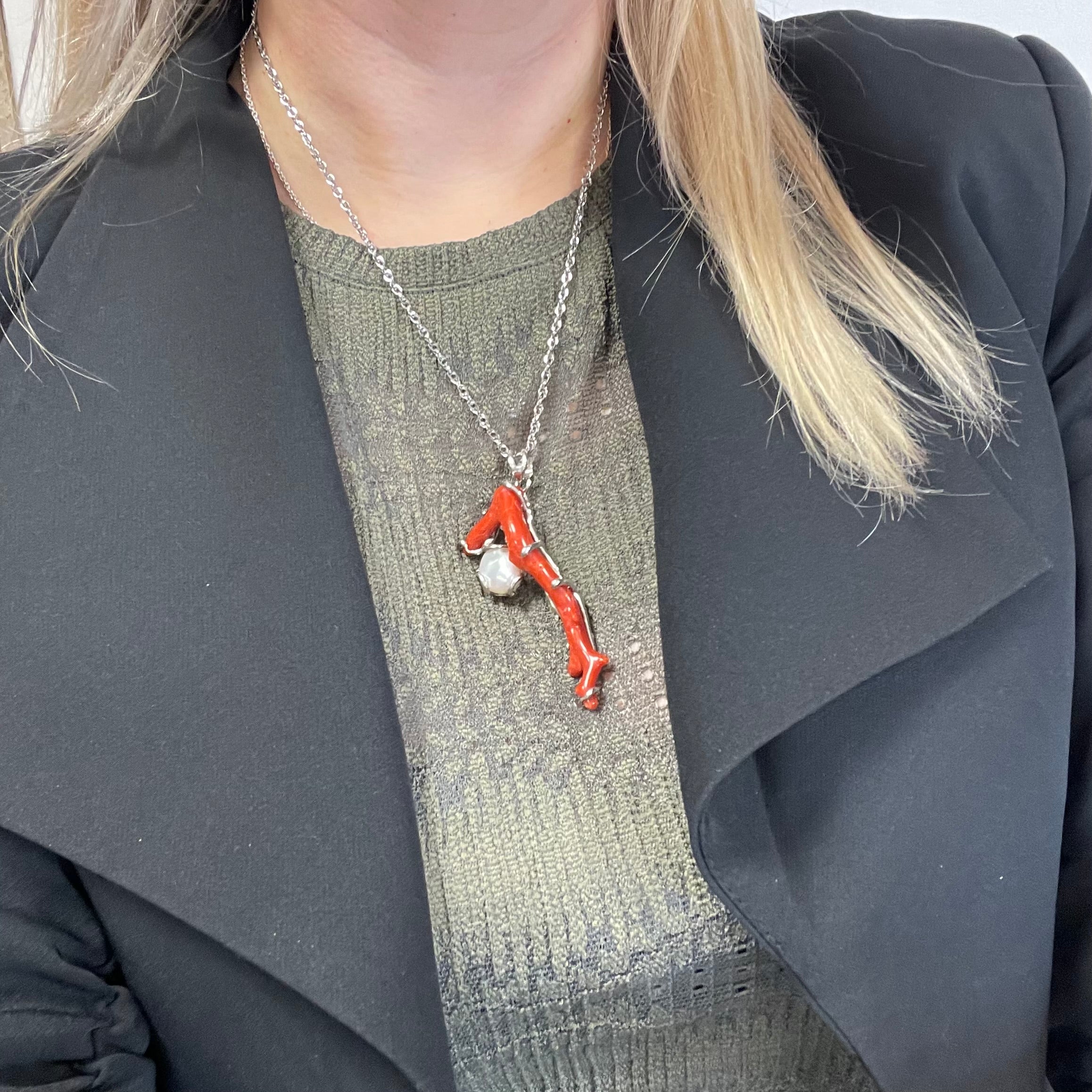 Ciondolo Victory - Corallo Bambù e Madreperla