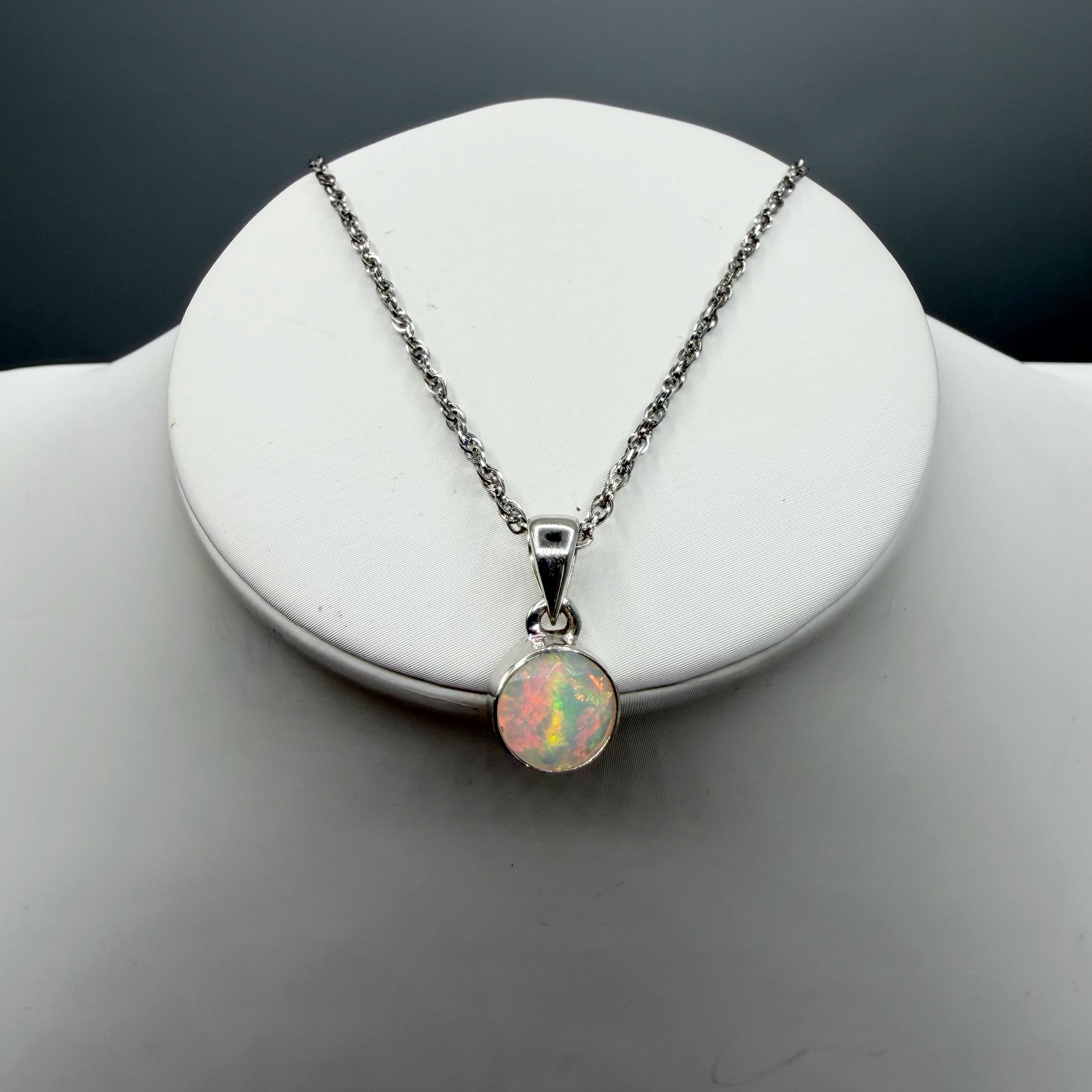 Ciondolo Opale Etiope Sfaccettato TONDO - Argento 925