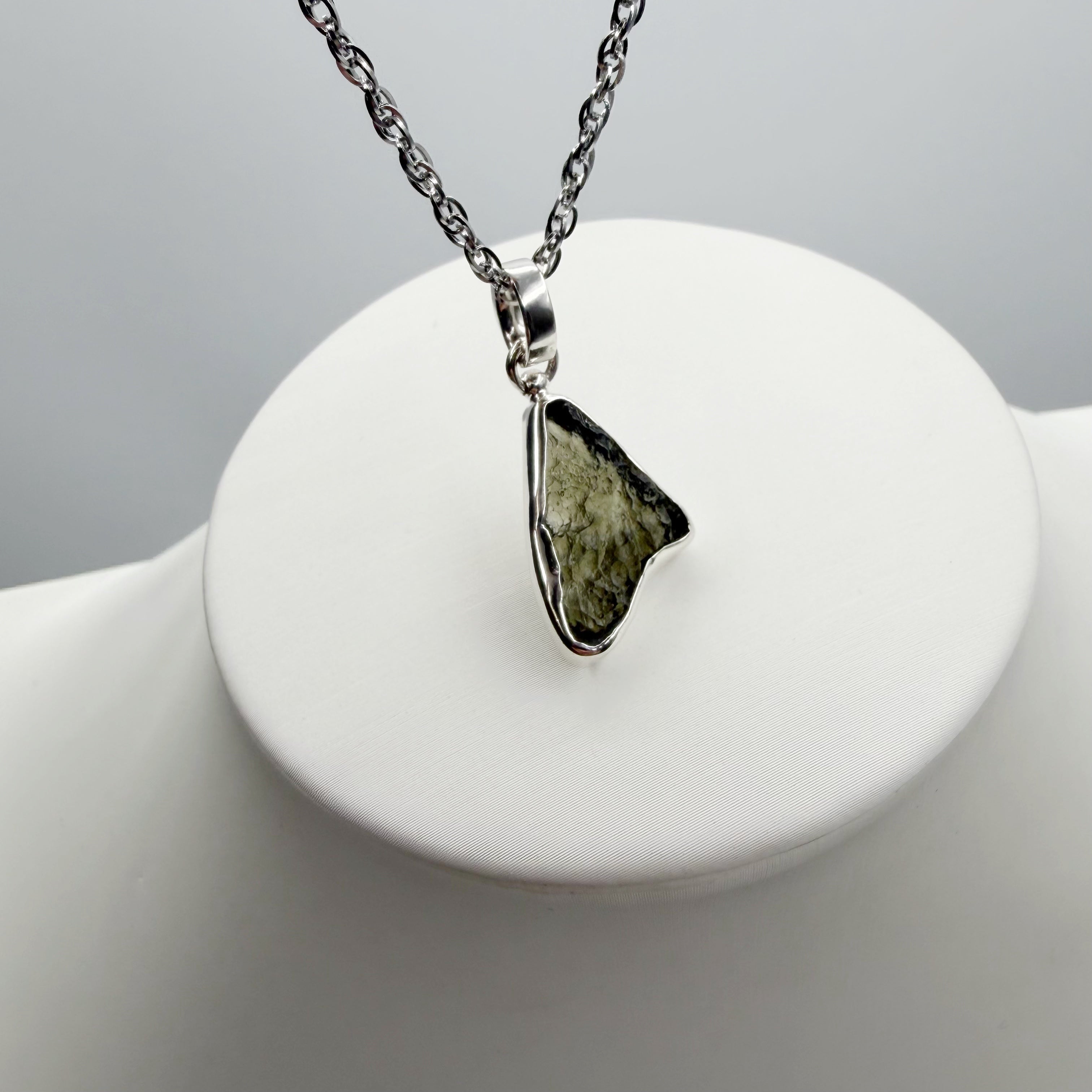 Ciondolo Moldavite Grezza e Argento 925