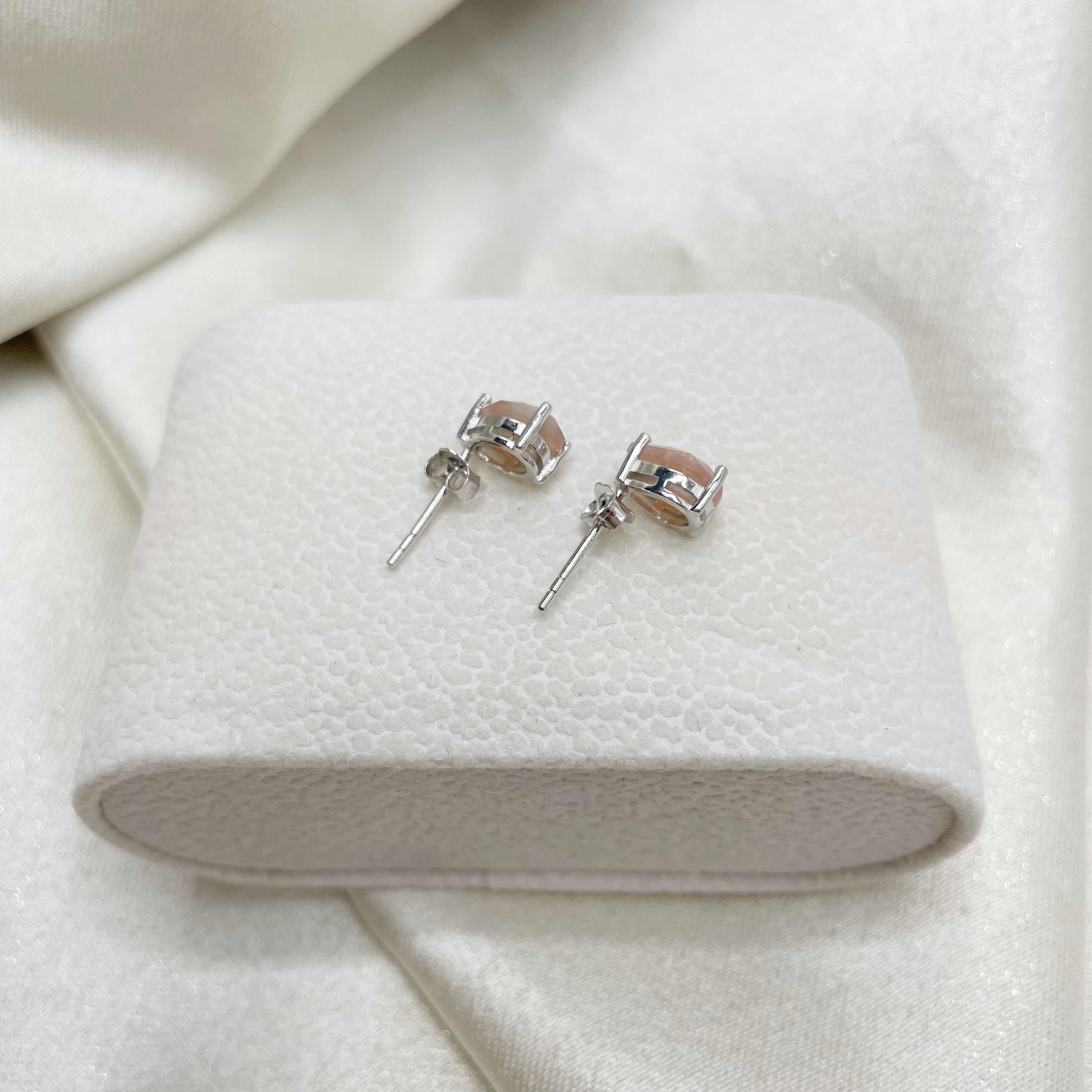 Orecchini a Lobo Pietra di Luna - Goccia Argento 925