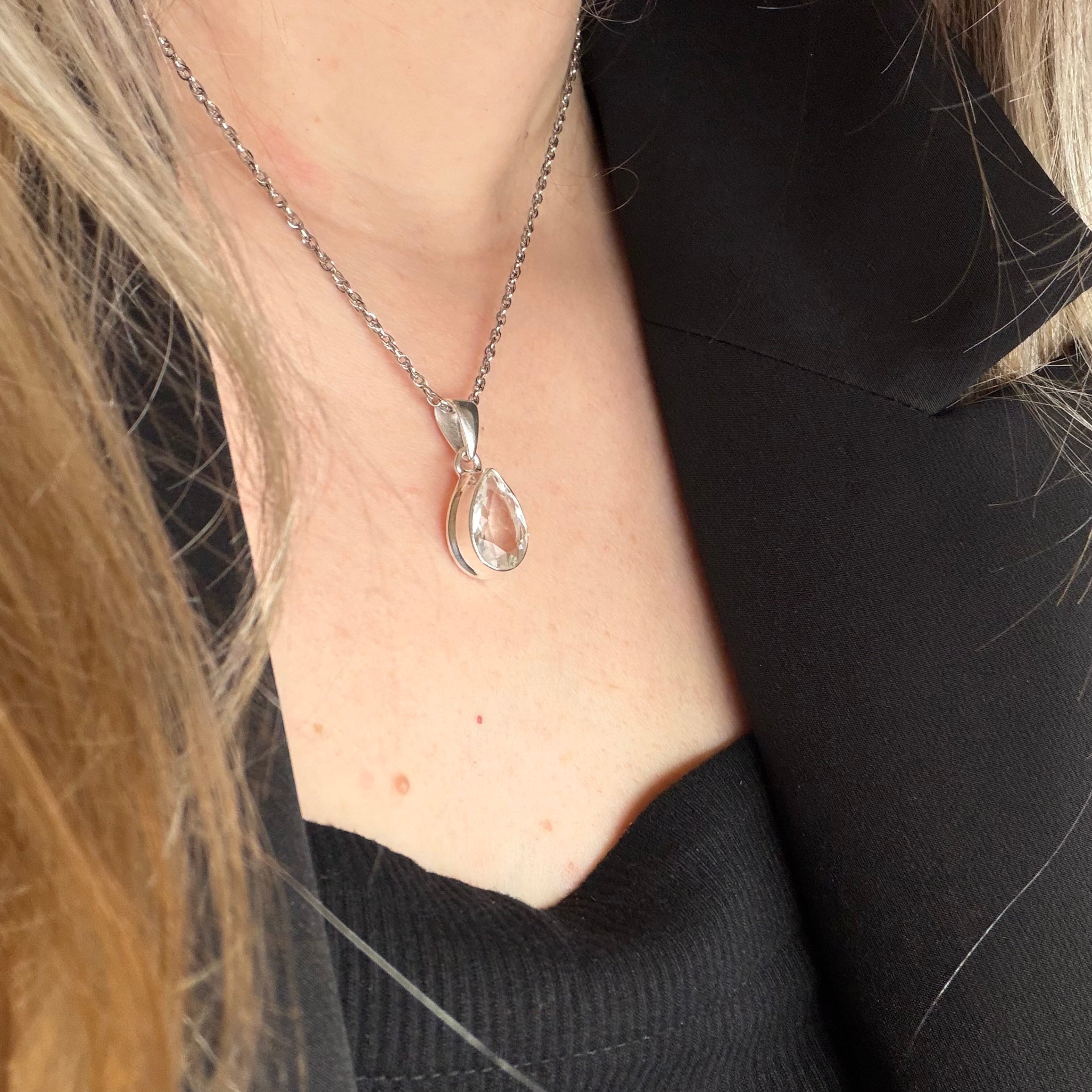 Ciondolo Cristallo di Rocca e Argento 925 - a Goccia
