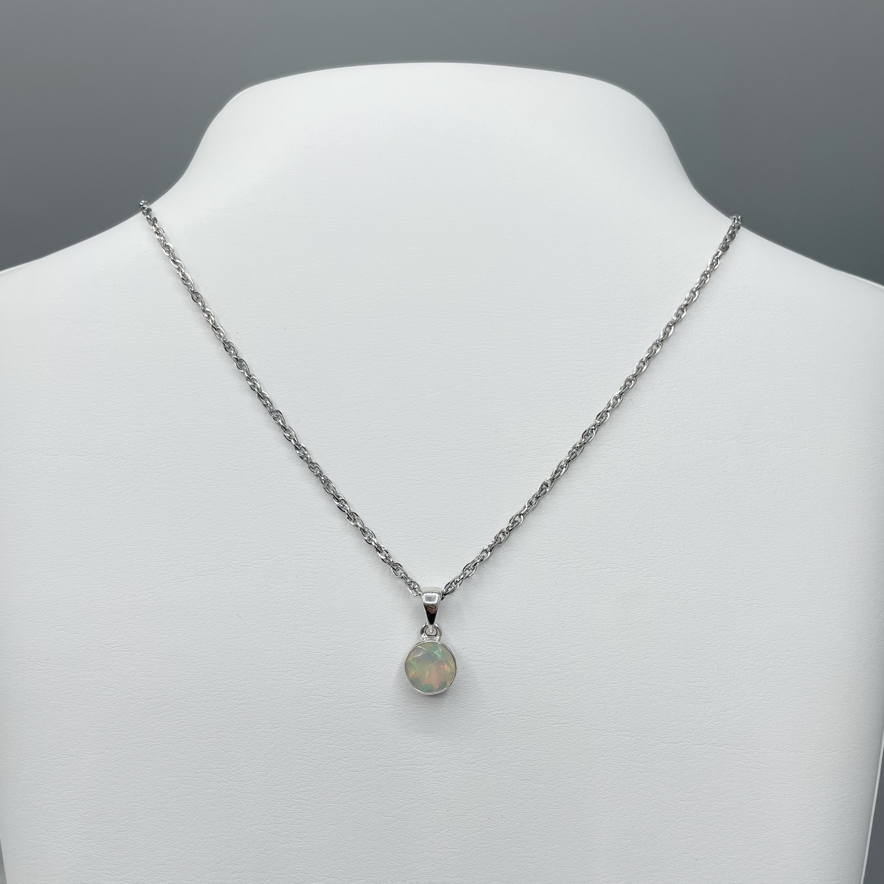 Ciondolo Opale Etiope Sfaccettato Tondo - Argento 925