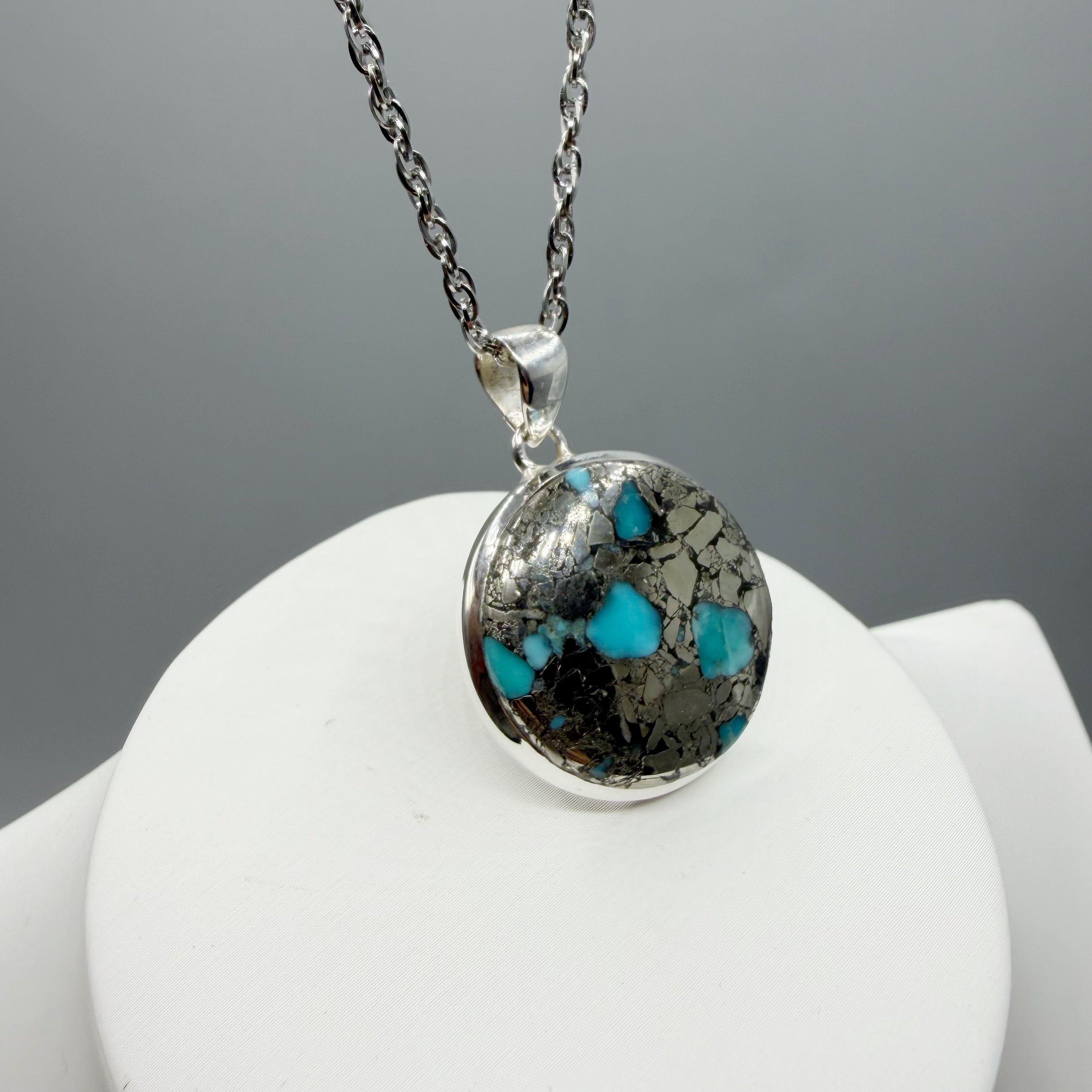 Ciondolo Turchese Naturale in Pirite | Argento 925 - Tondo