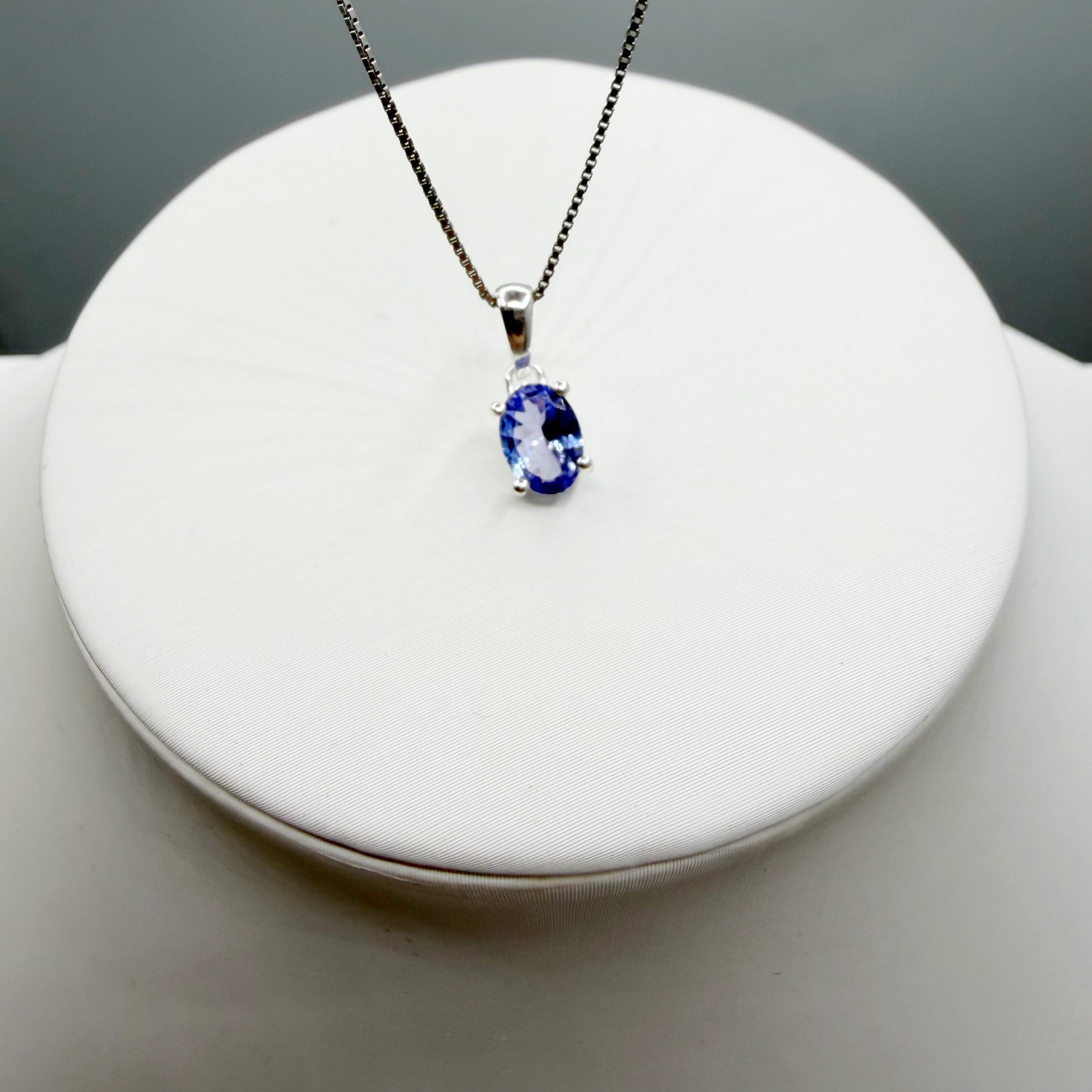 Ciondolo Punto Luce Tanzanite Argento 925 - Ovale
