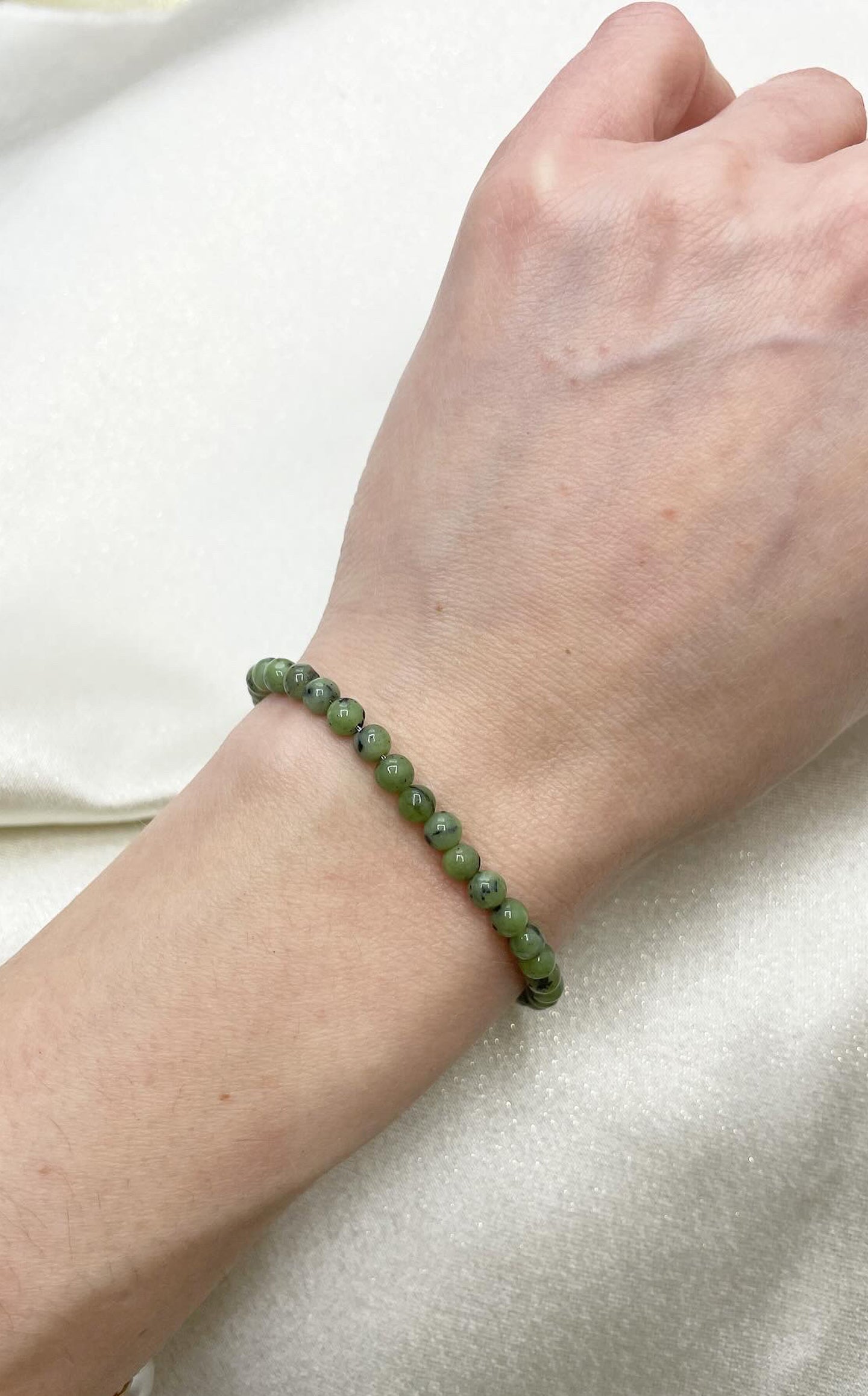 Set Bracciale Giada nefrite e Orecchini a Lobo Peridoto