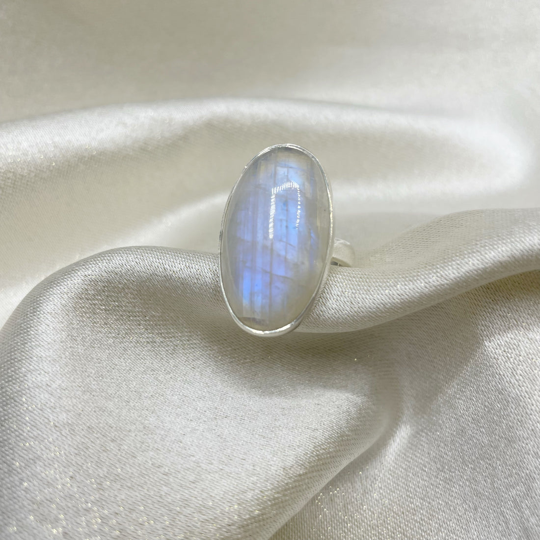 Anello Labradorite Bianca Ovale - Argento 925