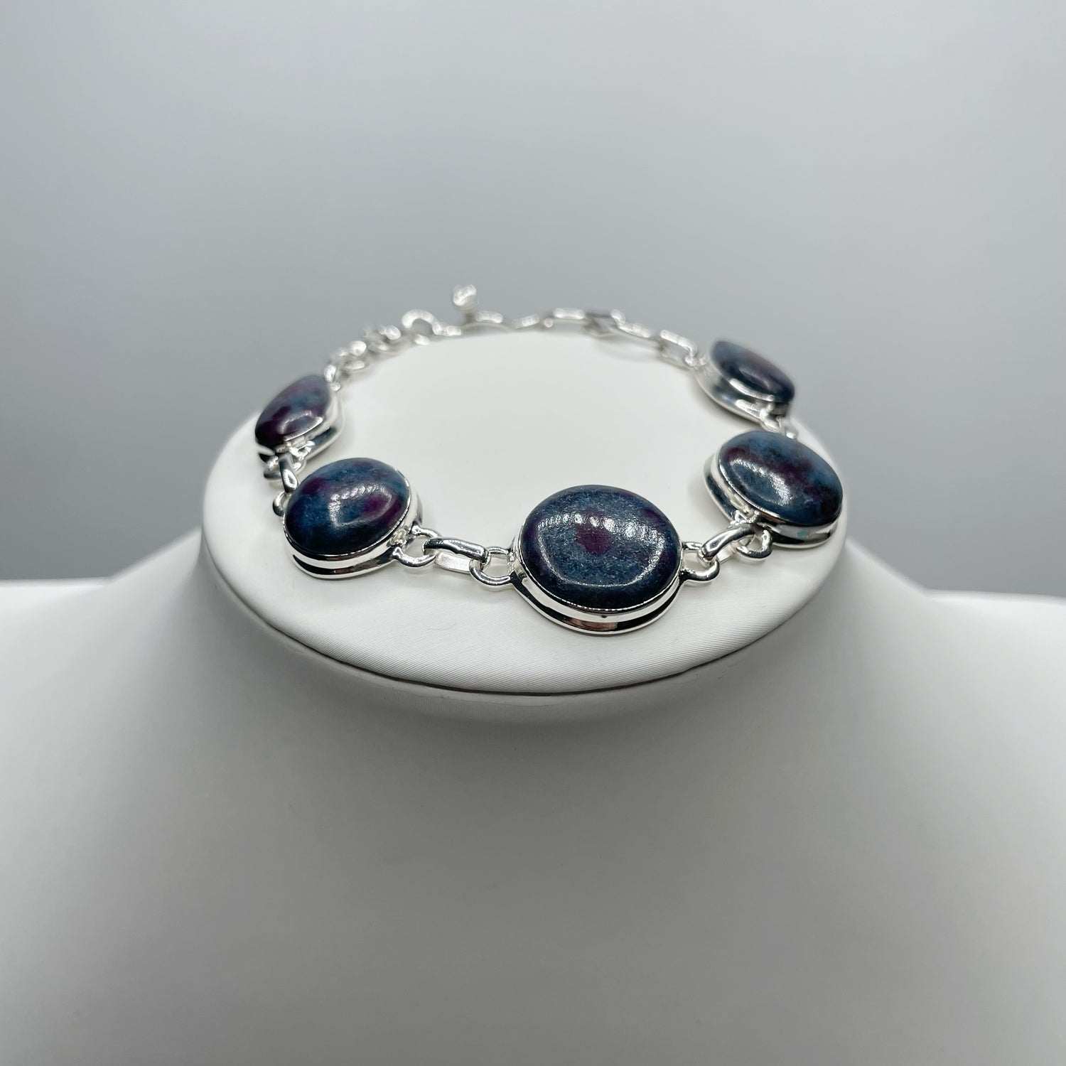 Bracciale Rubino in Cianite e Argento 925 - tondo