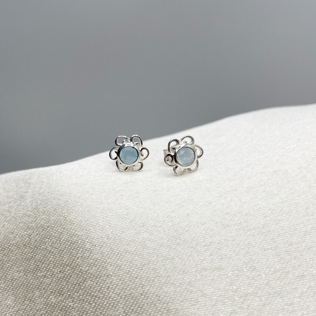 Orecchini a Lobo Acquamarina Fiore - Argento 925
