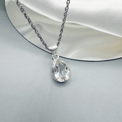 Ciondolo Cristallo di Rocca e Argento 925 - a Goccia
