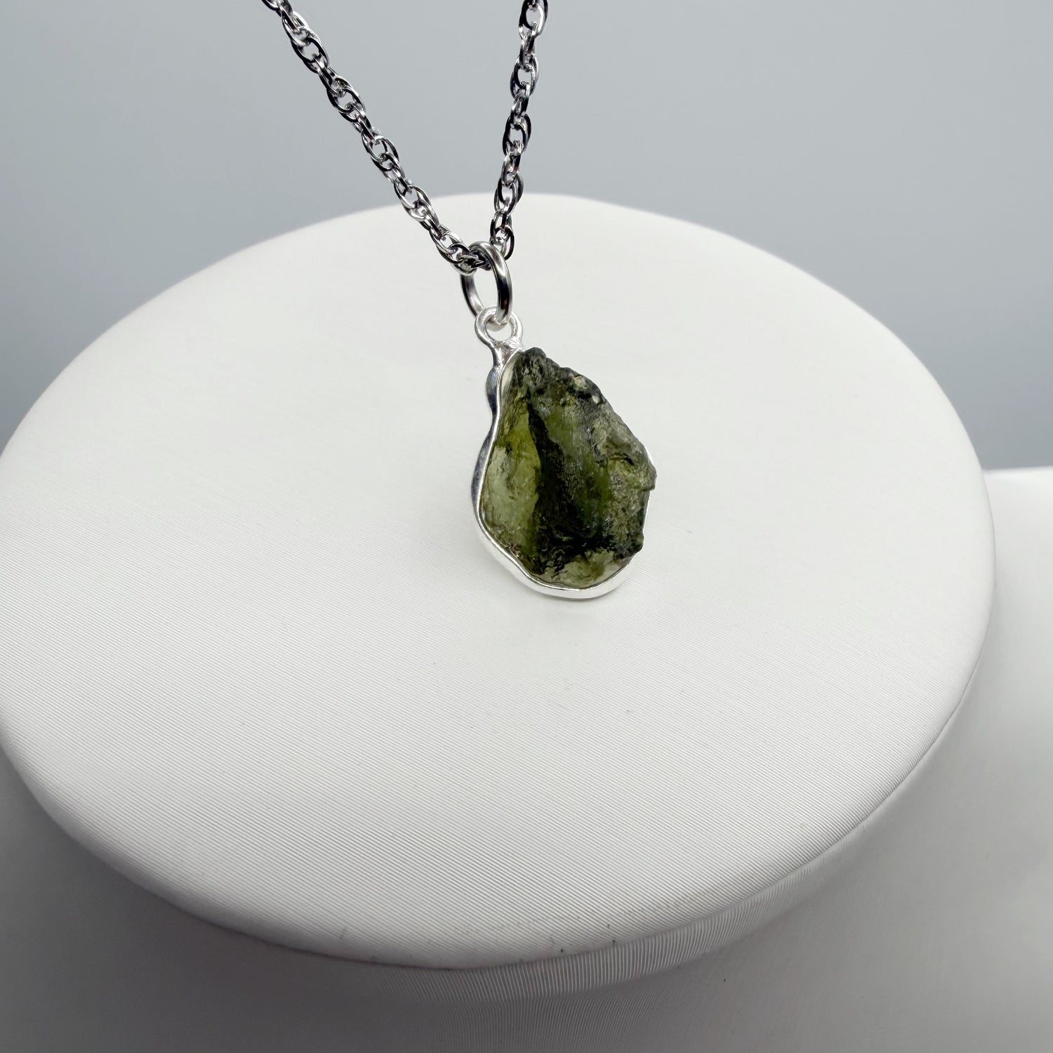Ciondolo Moldavite Grezza e Argento 925