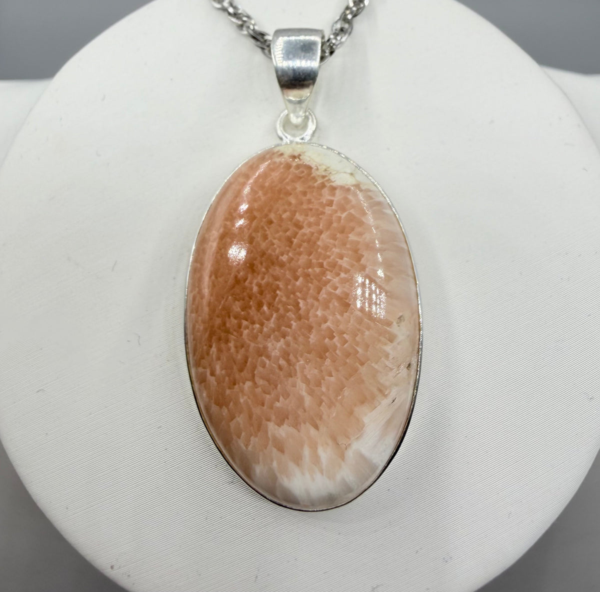 Ciondolo Scolecite Rosa Argento 925 | Ovale