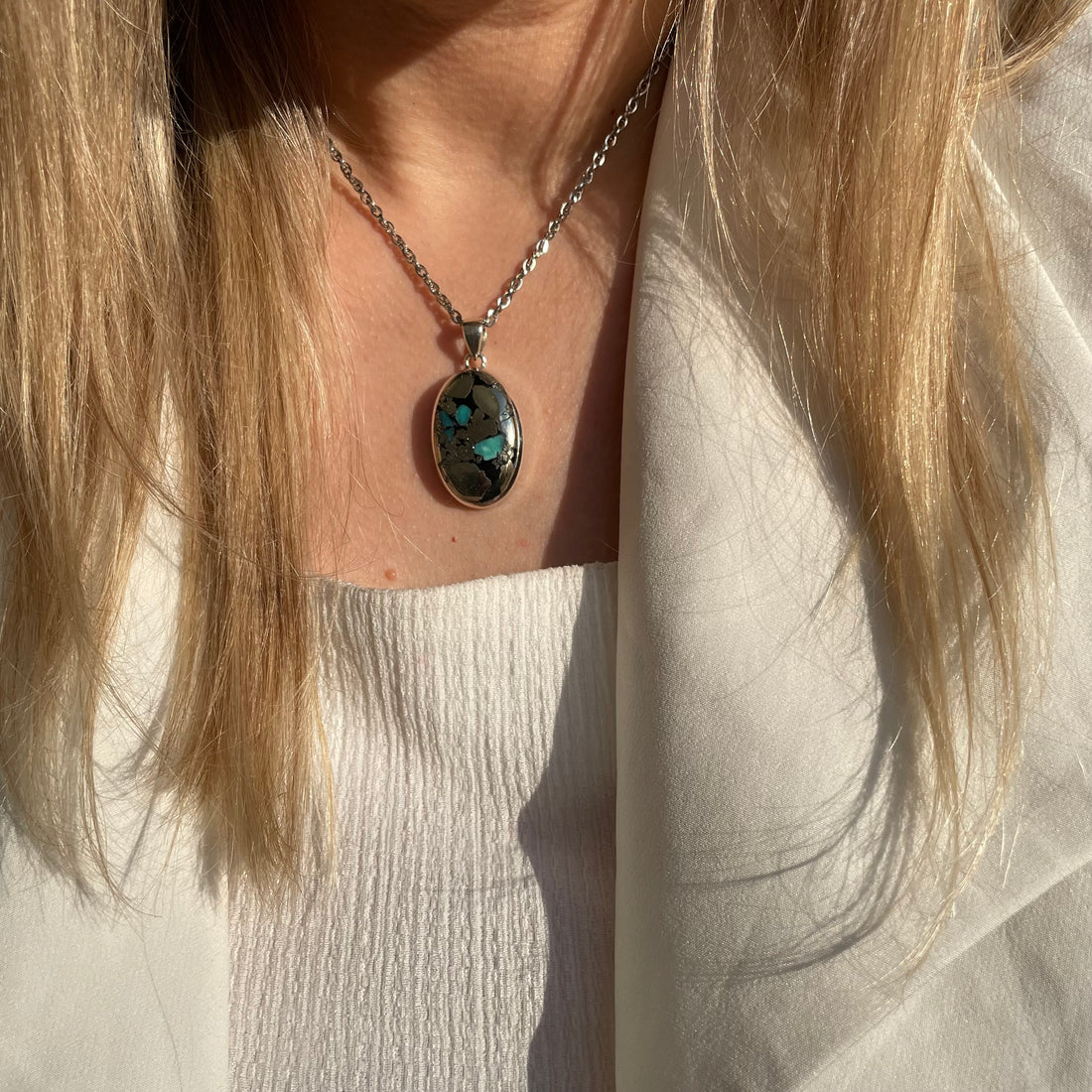 Ciondolo Turchese Naturale in Pirite | Argento 925 - ovale