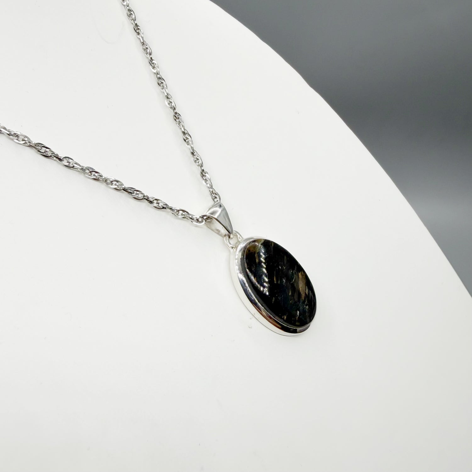 Ciondolo Nuummite Argento 925 - Ovale