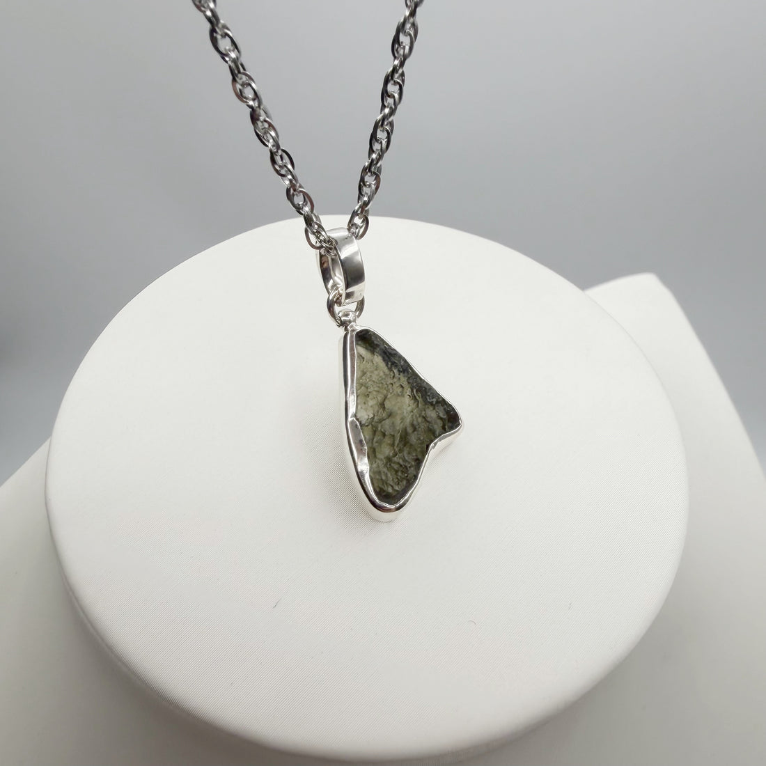 Ciondolo Moldavite Grezza e Argento 925