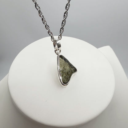 Ciondolo Moldavite Grezza e Argento 925