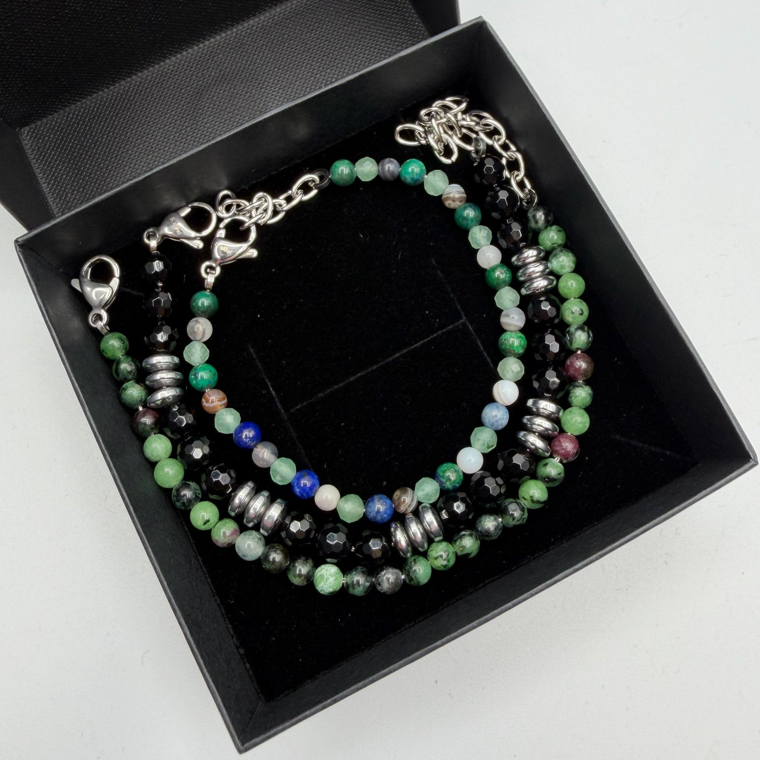 Tre bracciali per Protezione &amp; Fortuna