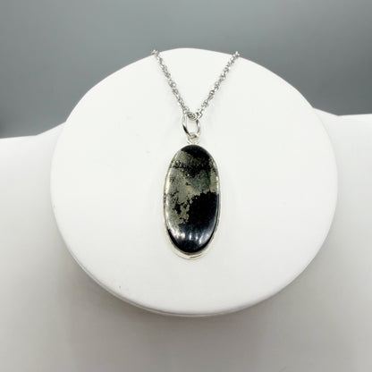 Ciondolo Pirite in Magnetite - Argento 925 - OVALE A