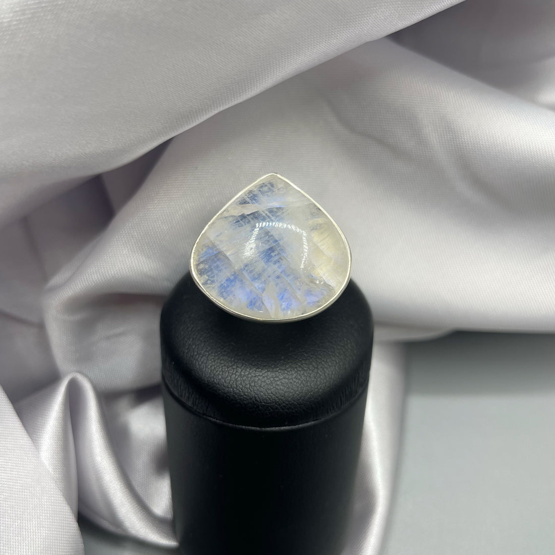 Anello Labradorite Bianca e Argento 925