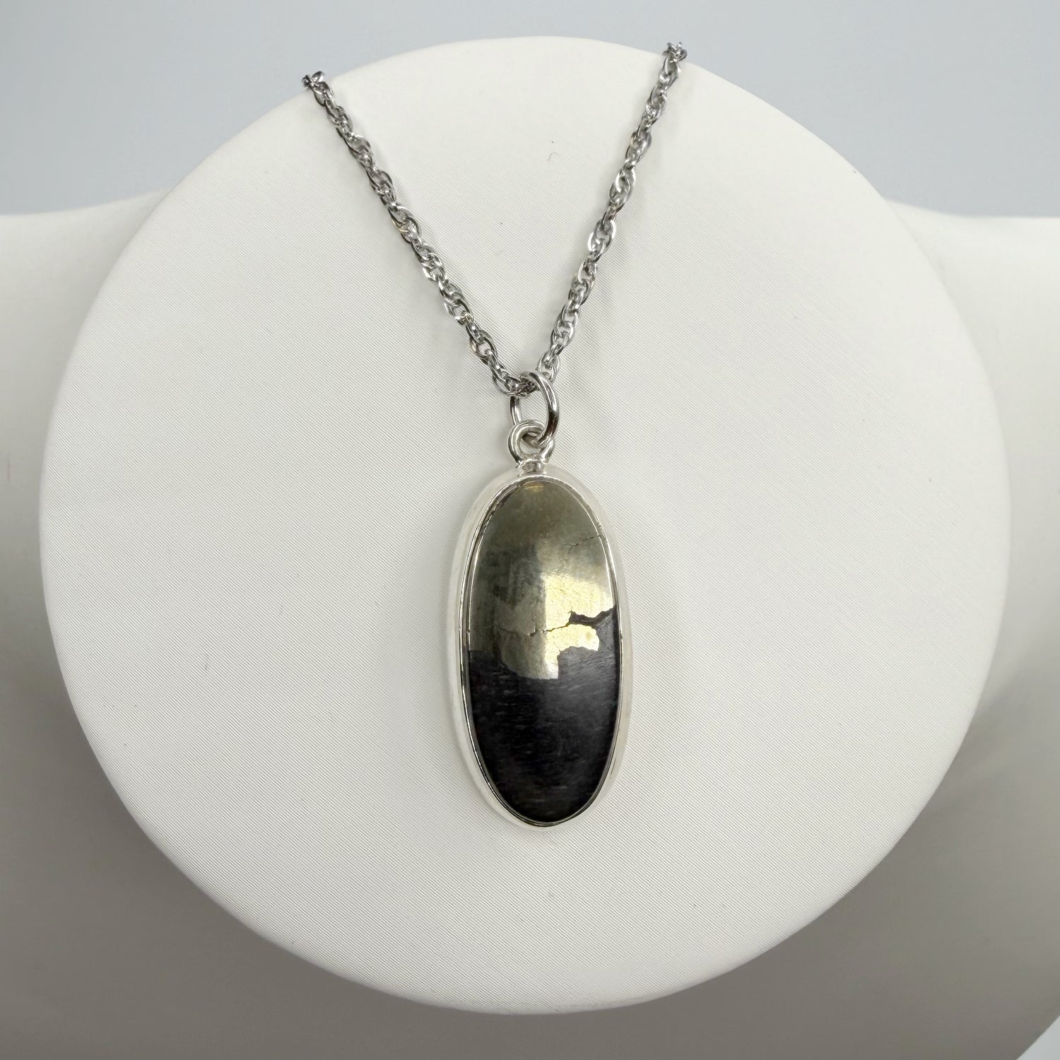 Ciondolo Pirite in Magnetite - Argento 925