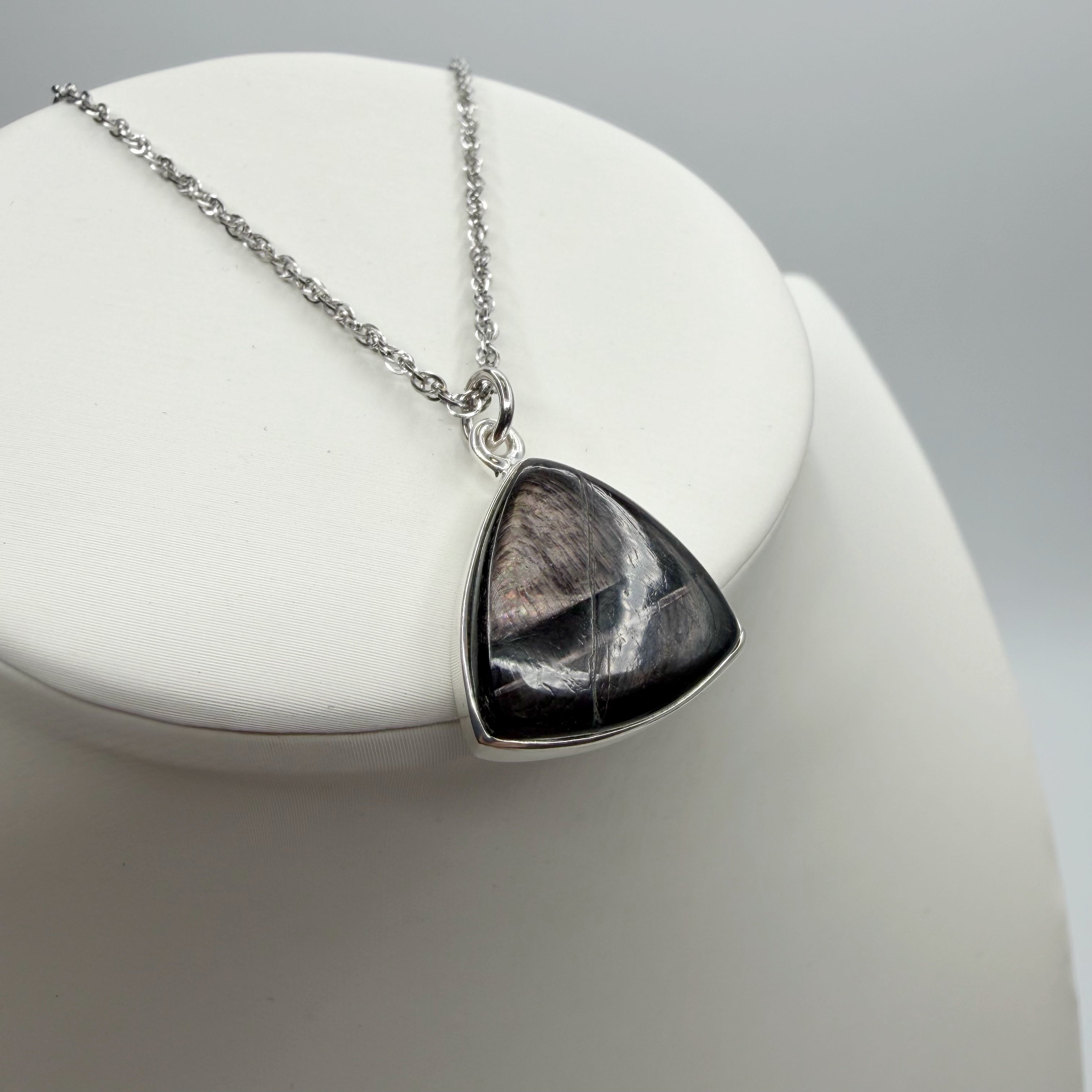 Ciondolo Iperstene Argento 925 - Triangolo piccolo