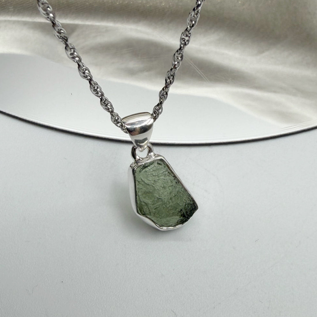 Ciondolo Moldavite Grezza - Argento 925