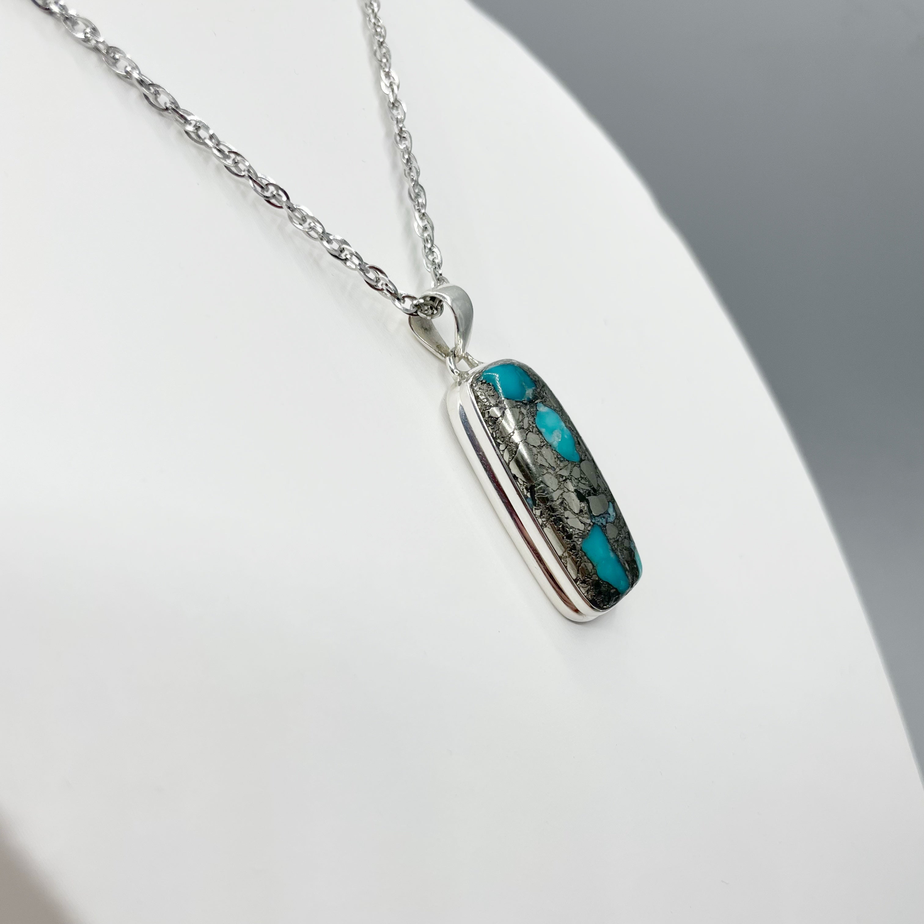 Ciondolo Turchese Naturale in Pirite | Argento 925 - rettangolare