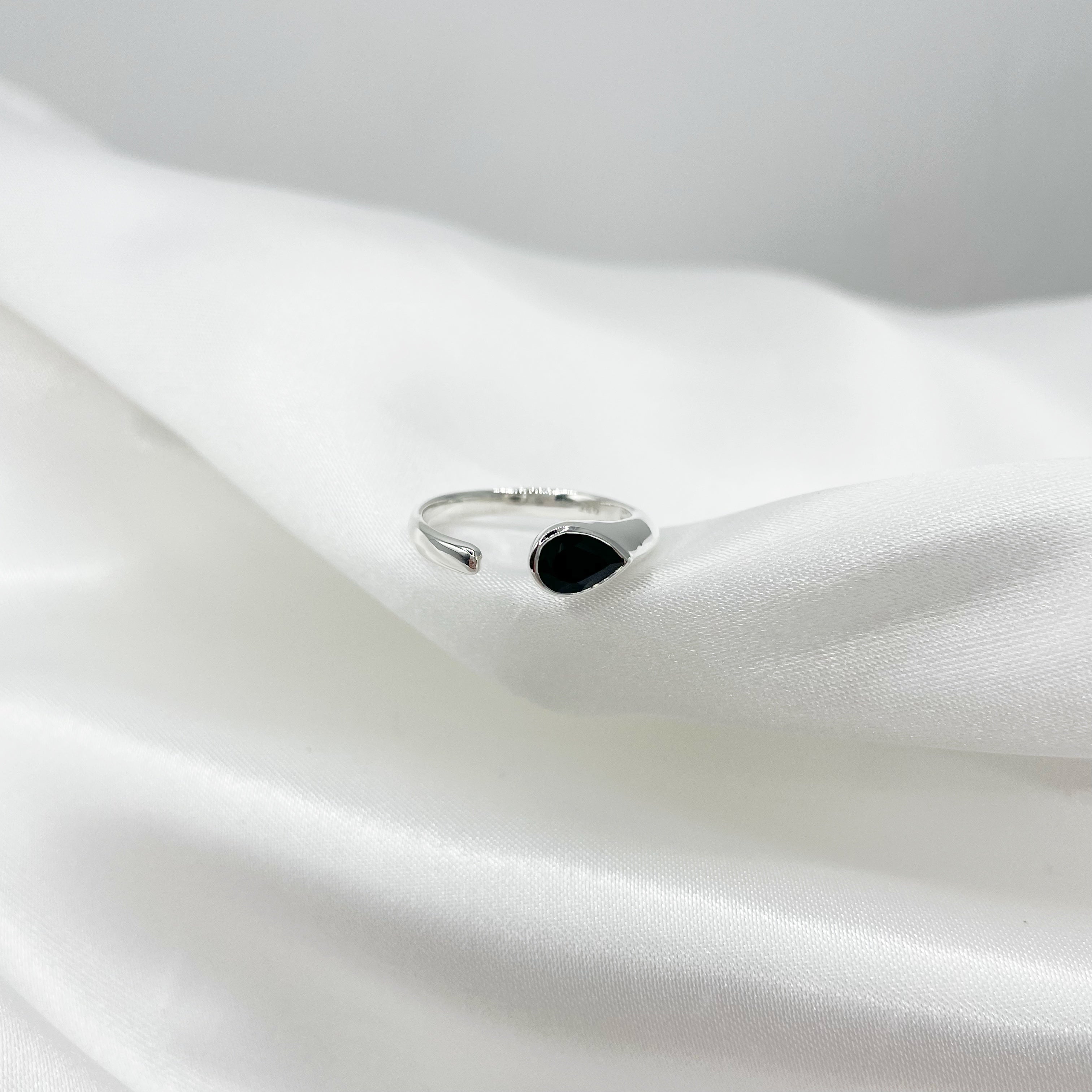 Anello Tormalina Nera Goccia e Argento 925