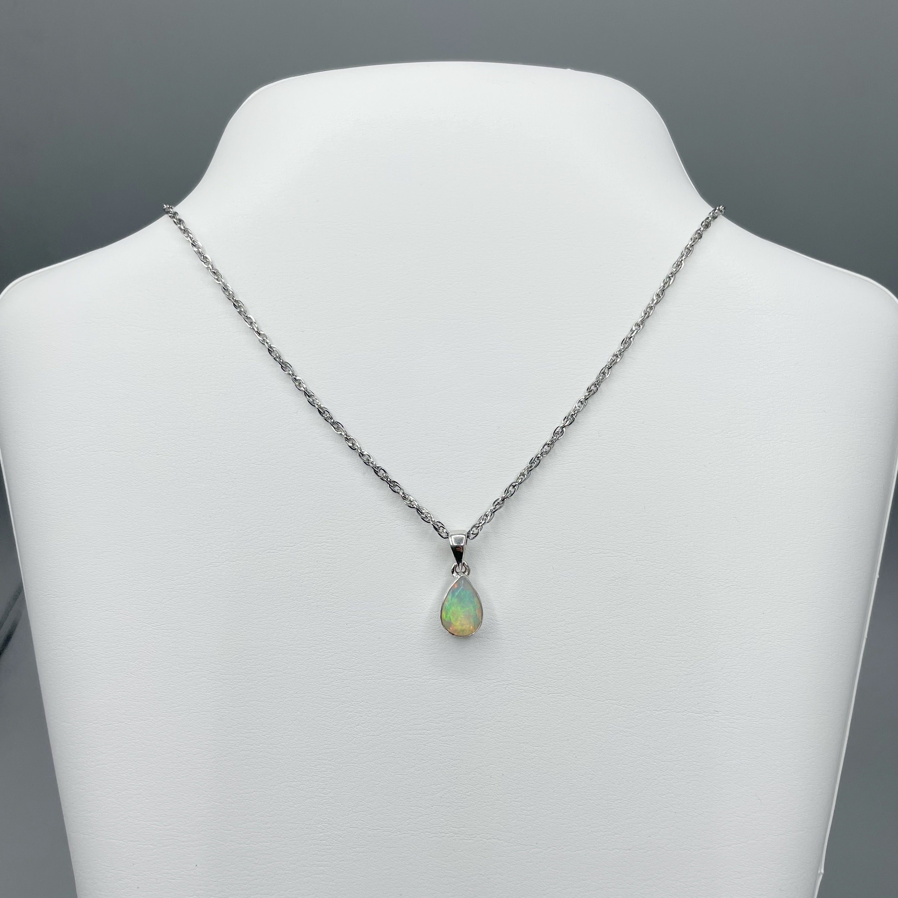 Ciondolo Opale Etiope Sfaccettato Goccia - Argento 925