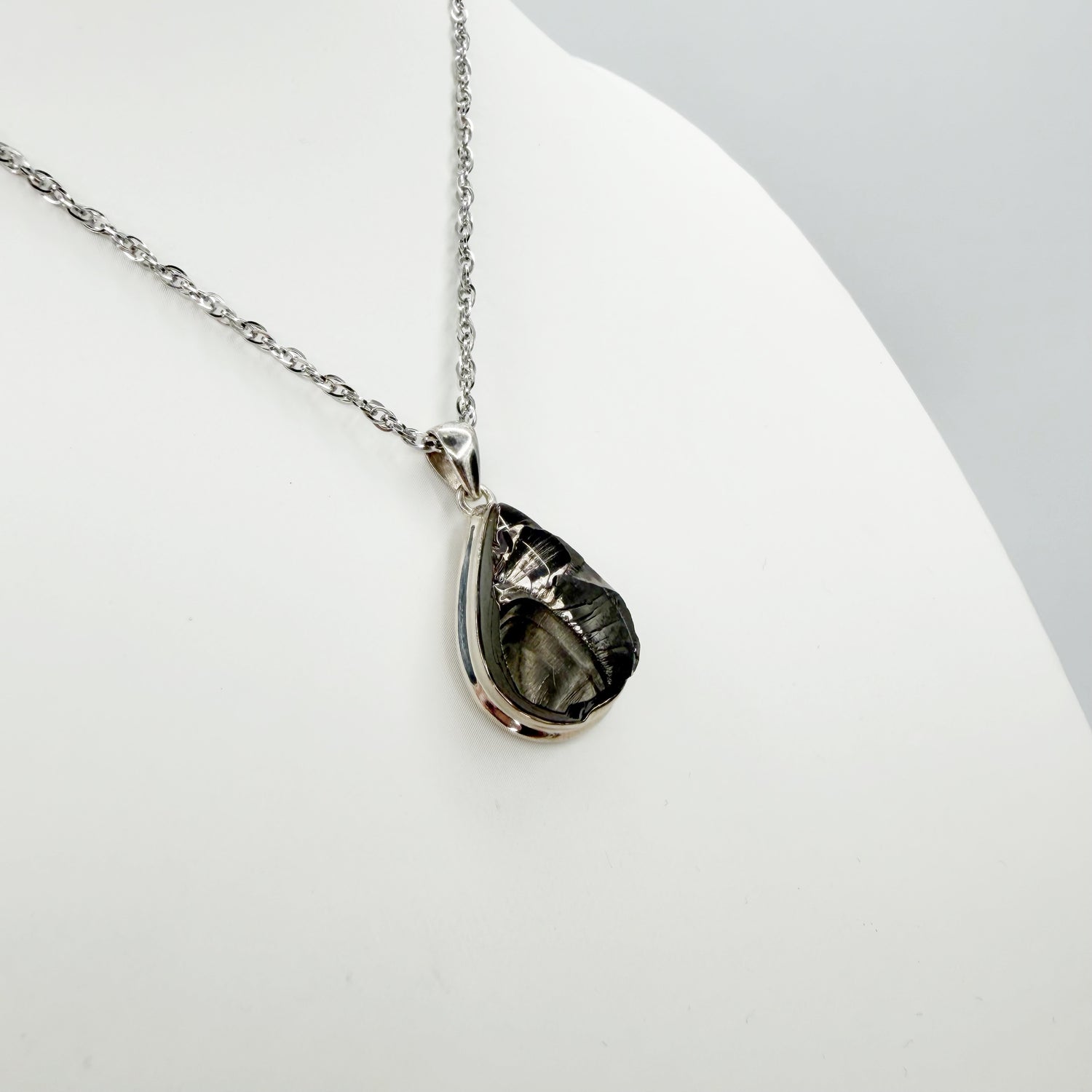 Ciondolo Shungite Argento 925 - a goccia