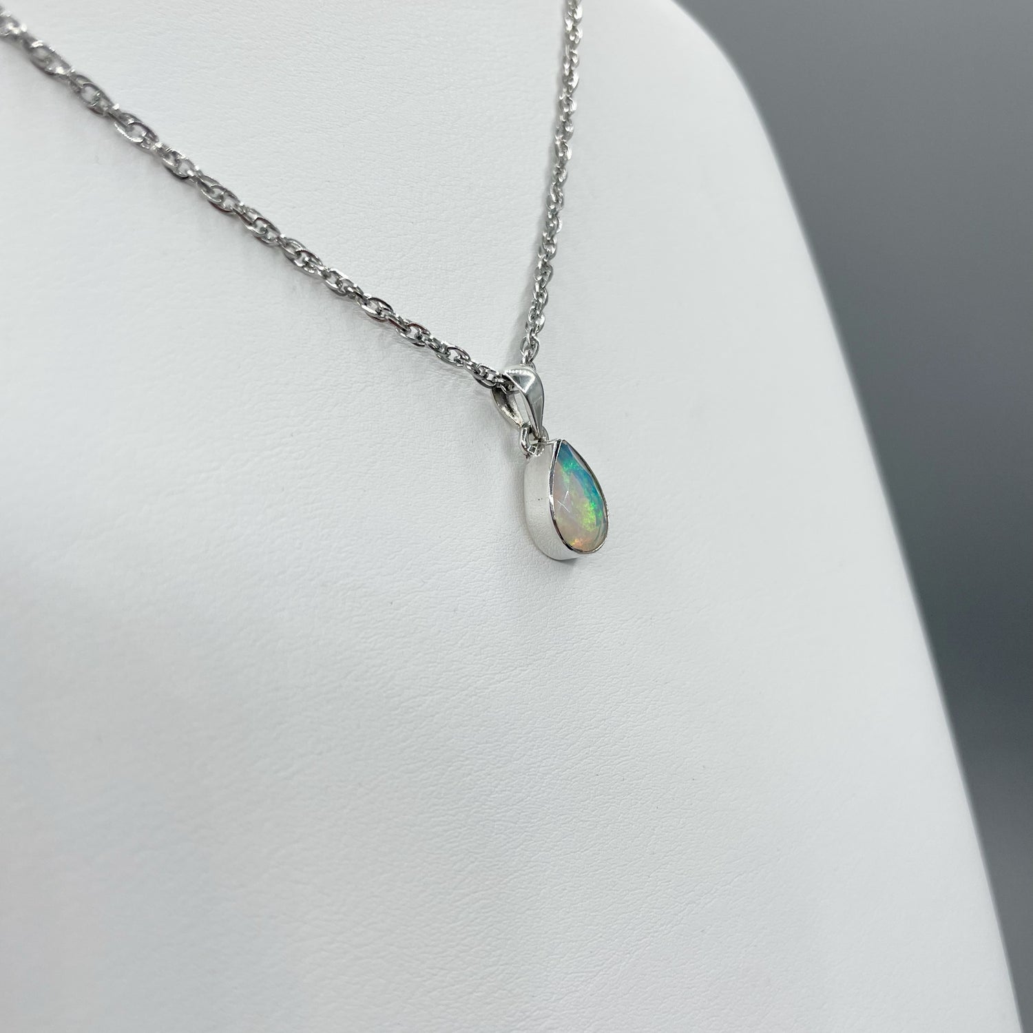 Ciondolo Opale Etiope Sfaccettato Goccia - Argento 925