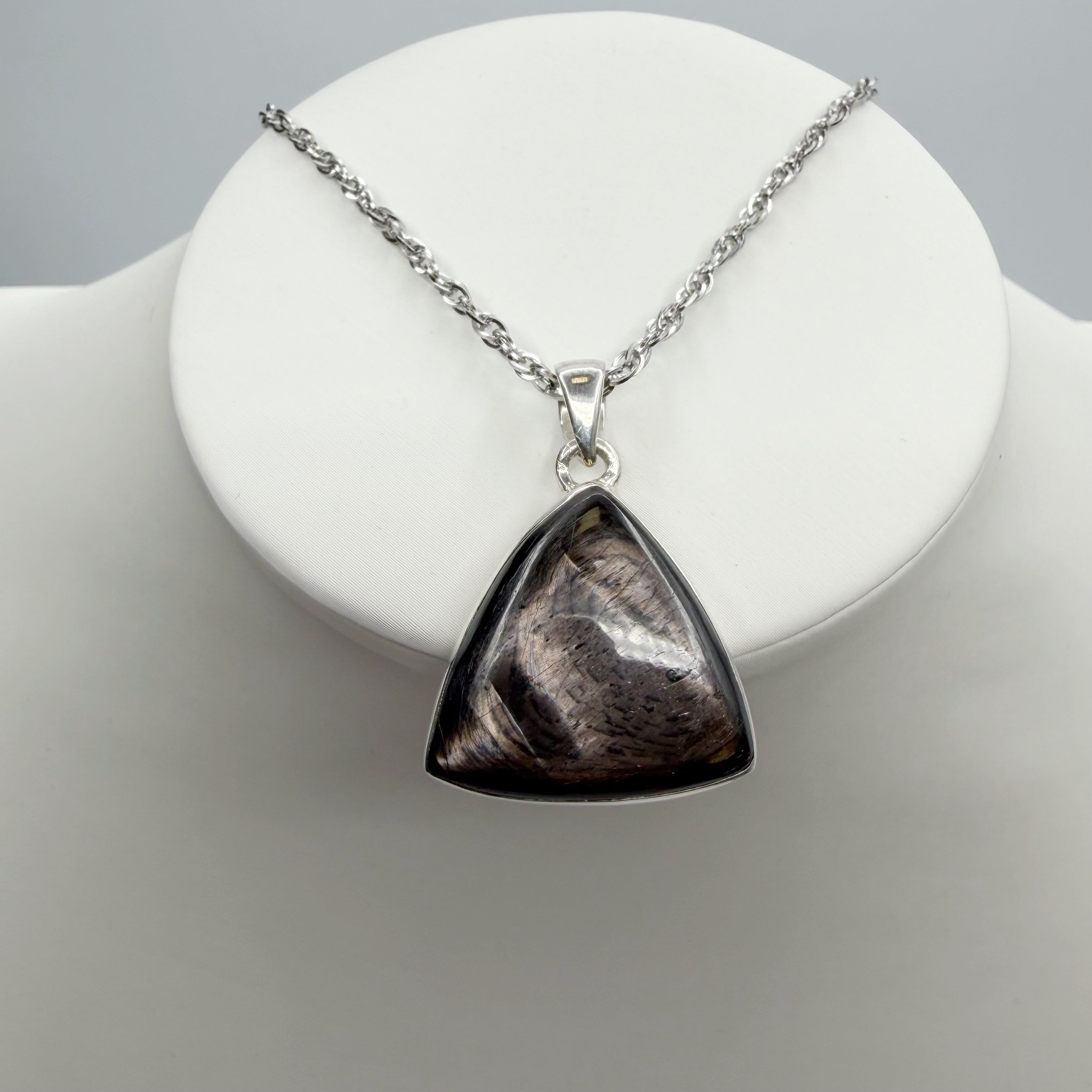Ciondolo Iperstene Argento 925 - Triangolo